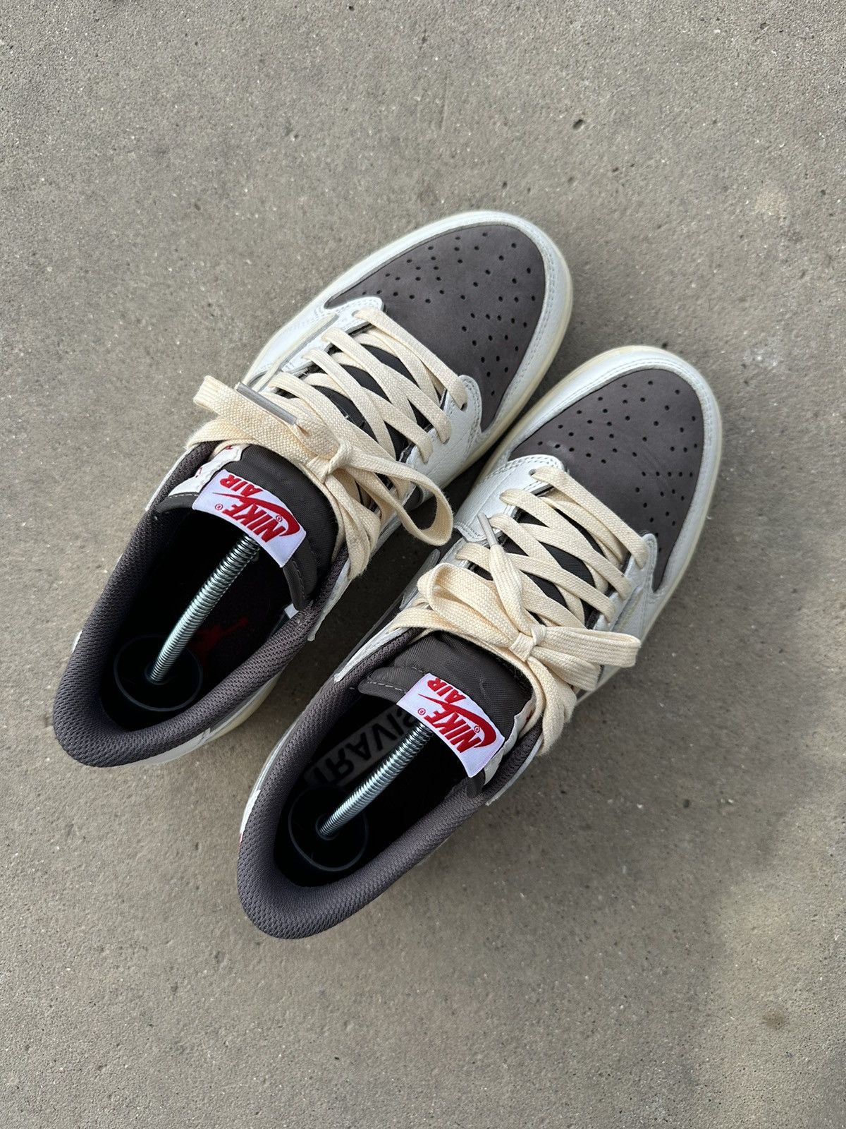 Jordan Brand Jordan 1 Retro Low OG SP Travis Scott Reverse Mocha size 8 Size US 8 / EU 41 - 3 Thumbnail