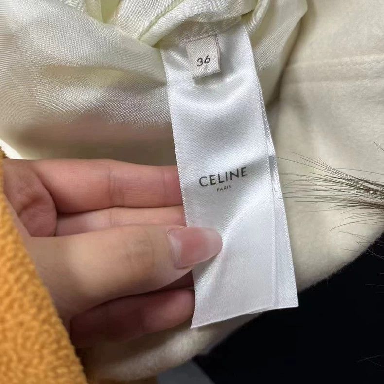 Celine Celine White Wool DoubleBreasted Short Coat Size US S / EU 44-46 / 1 - 2 Thumbnail
