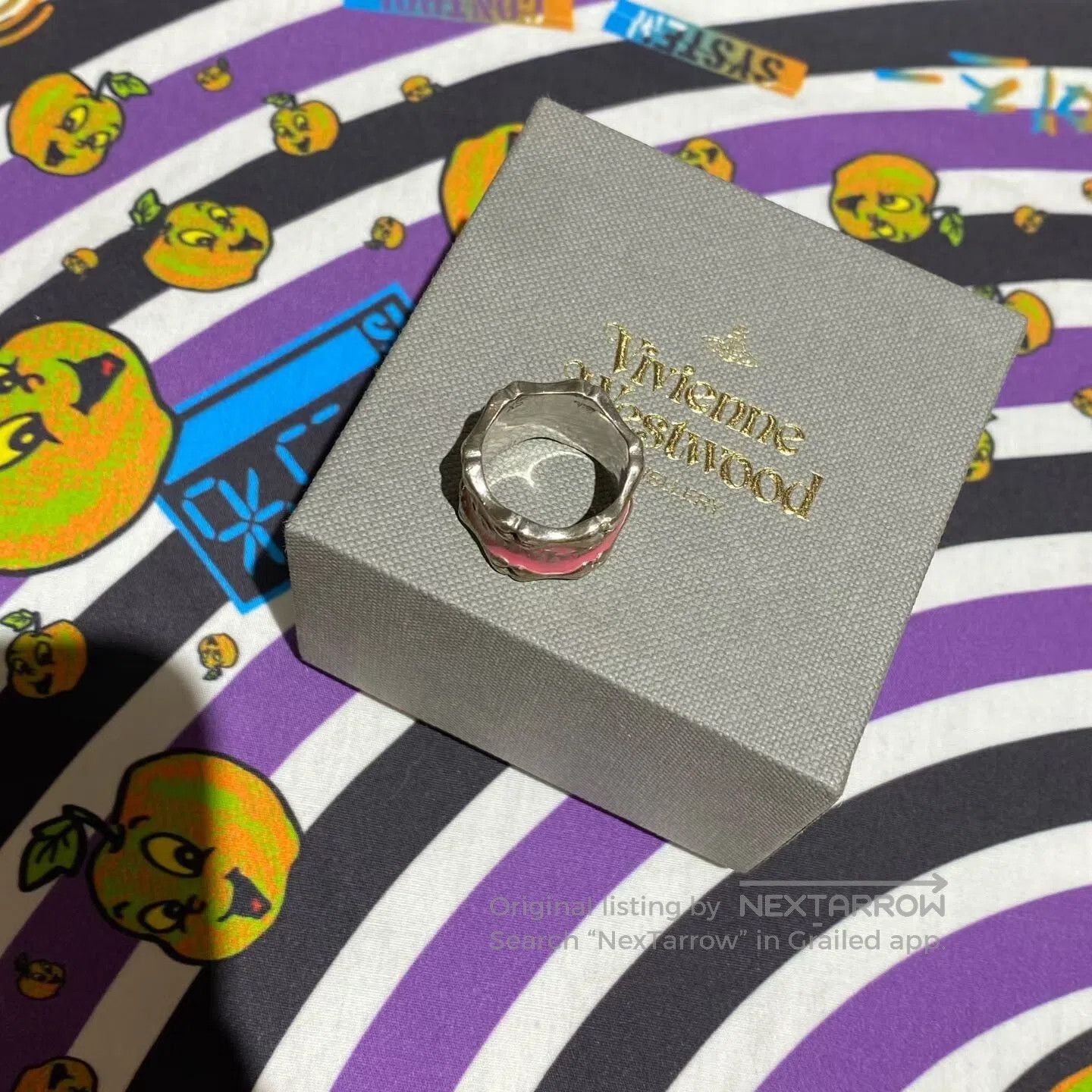 Vivienne Westwood Vivienne Westwood Pink Bone Ring. Size ONE SIZE - 5 Thumbnail