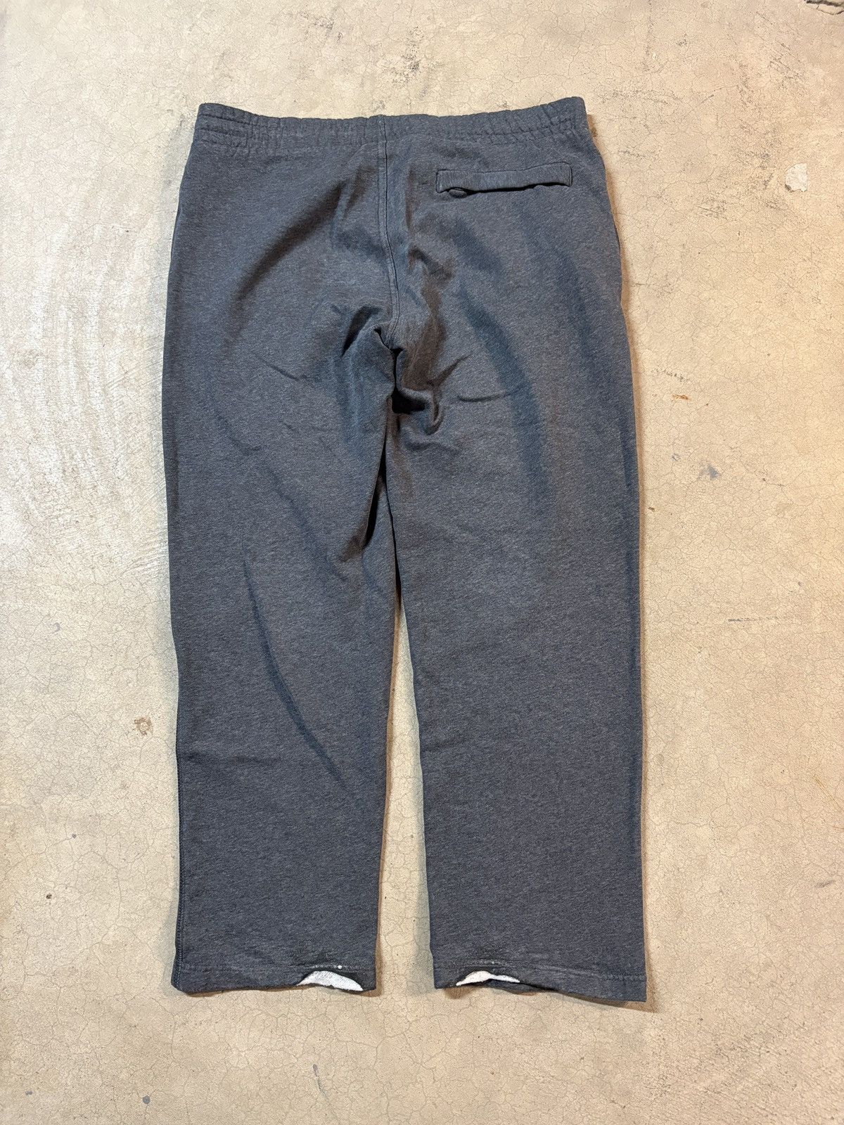 Nike Vintage 00’s Nike Y2K Gray Sweatpants Size Medium Size US 32 / EU 48 - 3 Thumbnail