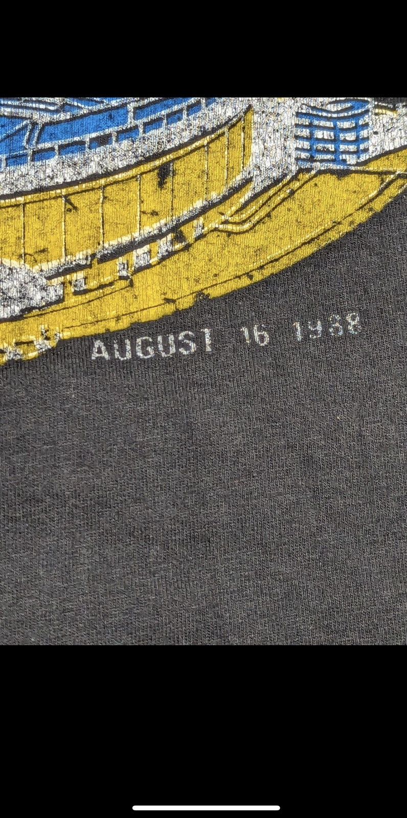 Vintage Vintage 1988 Guns N Roses Tour Tee L Single Stitch Size US L / EU 52-54 / 3 - 8 Thumbnail