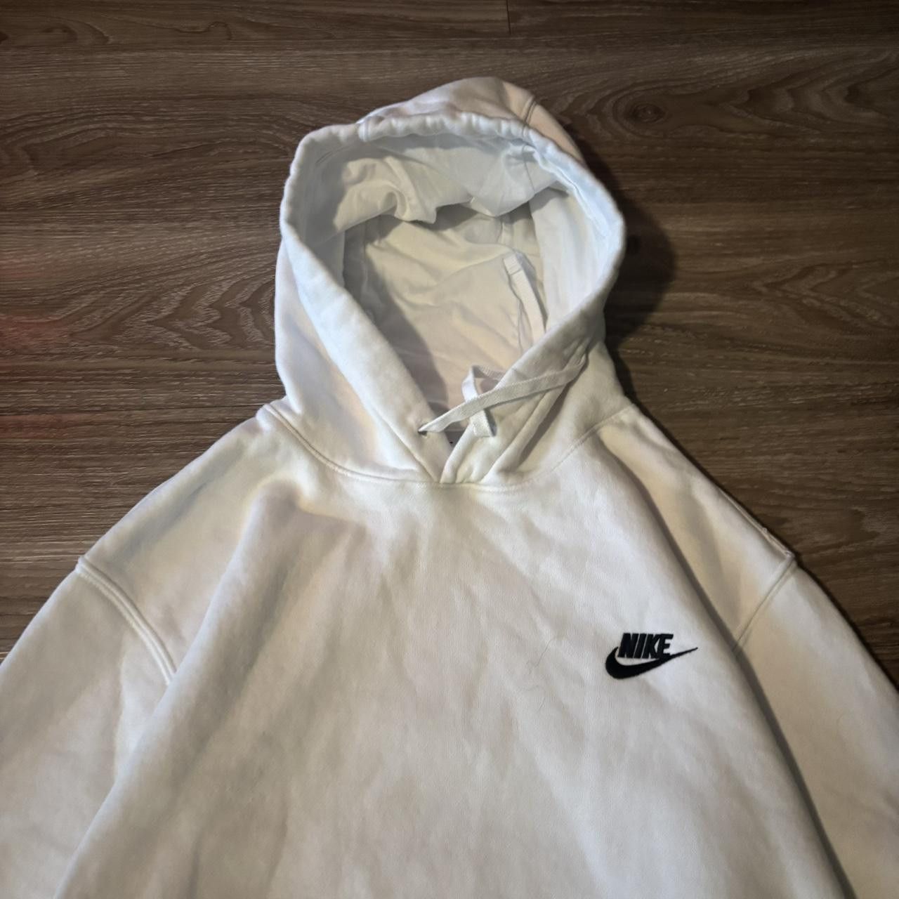 Nike Crazy Vintage Y2K/2000s White Nike Streetwear Essential Pullover Hoodie! Size XL Size US XL / EU 56 / 4 - 2 Thumbnail