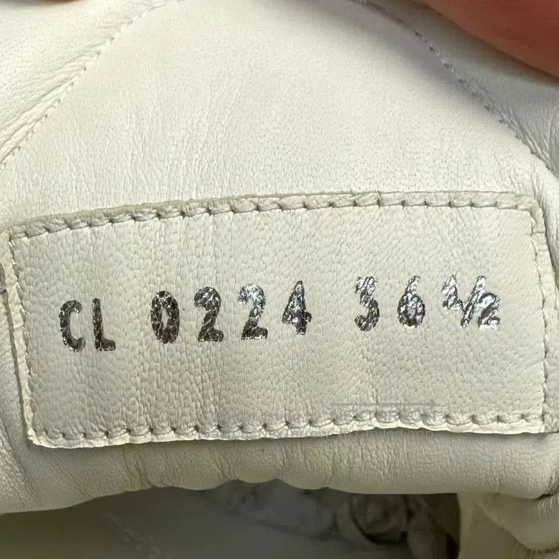 Louis Vuitton Louis Vuitton Archlight 24 White Blue Sneakers . Size US 10 / EU 43 - 8 Thumbnail