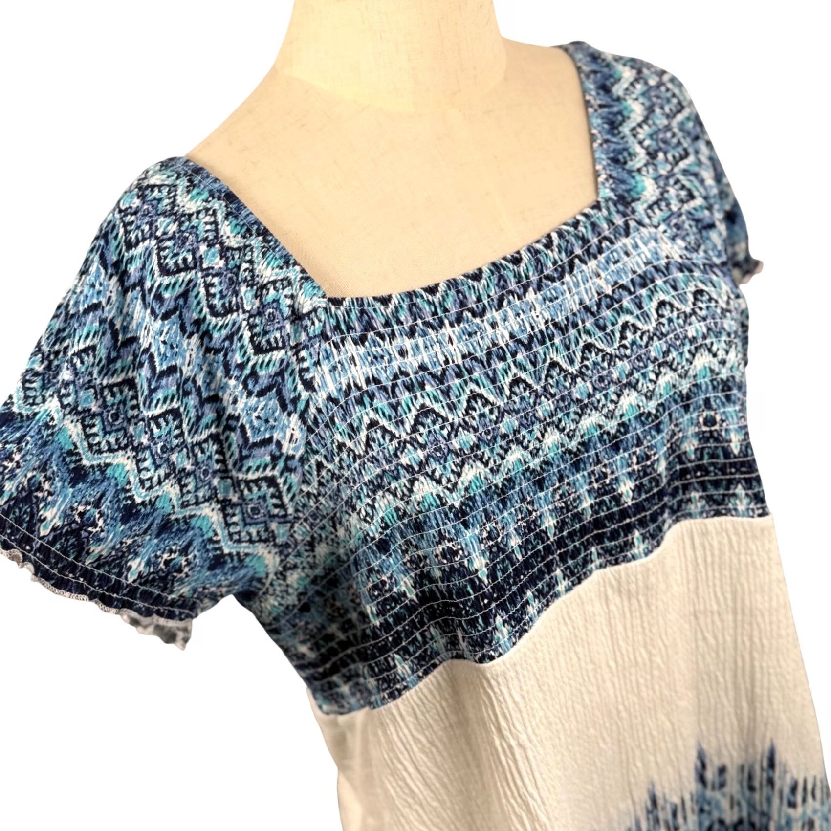 Vintage VINTAGE Ikat Smocked Top 1X Peasant Coastal Boho Artsy Tunic Lagenlook Resort Cruise EUC Size XL / US 12-14 / IT 48-50 - 4 Thumbnail