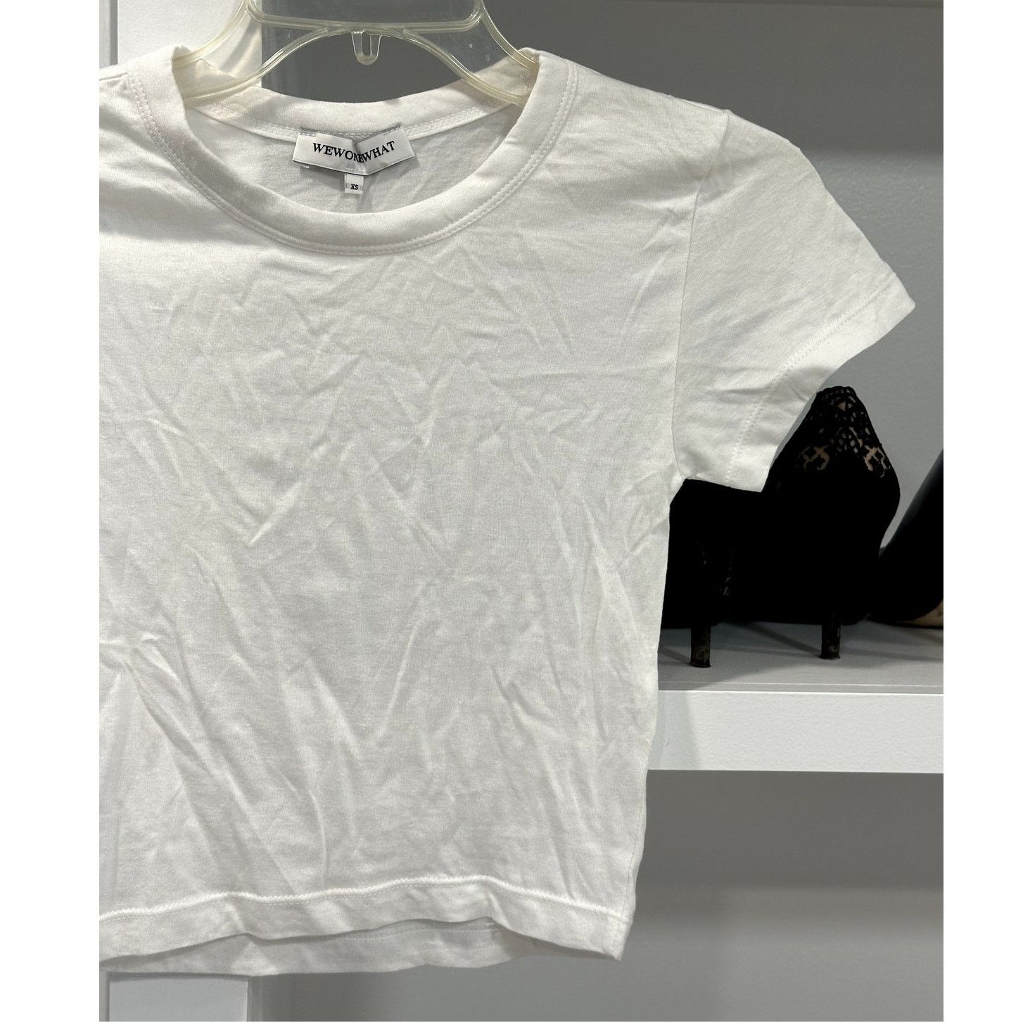 WeWoreWhat WeWoreWhat White Crop Crew Neck Short Sleeve TShirt XS NWOT Size XS / US 0-2 / IT 36-38 - 4 Thumbnail