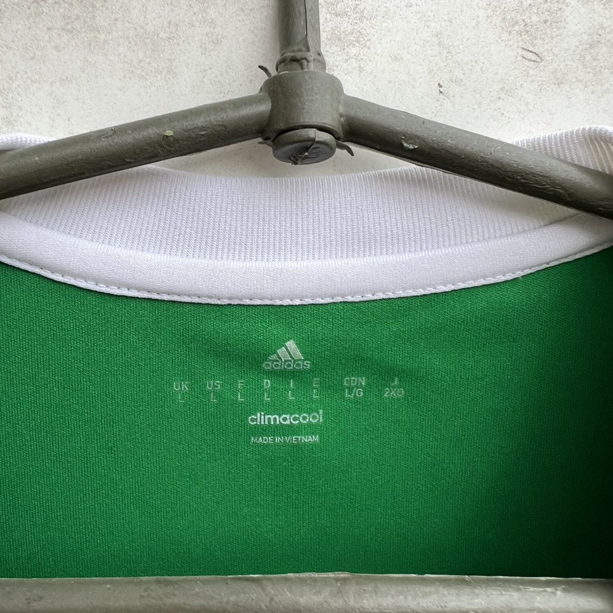 Adidas NORTHERN IRELAND 2016 2017 FOOTBALL SOCCER JERSEY ADIDAS Size US L / EU 52-54 / 3 - 6 Thumbnail