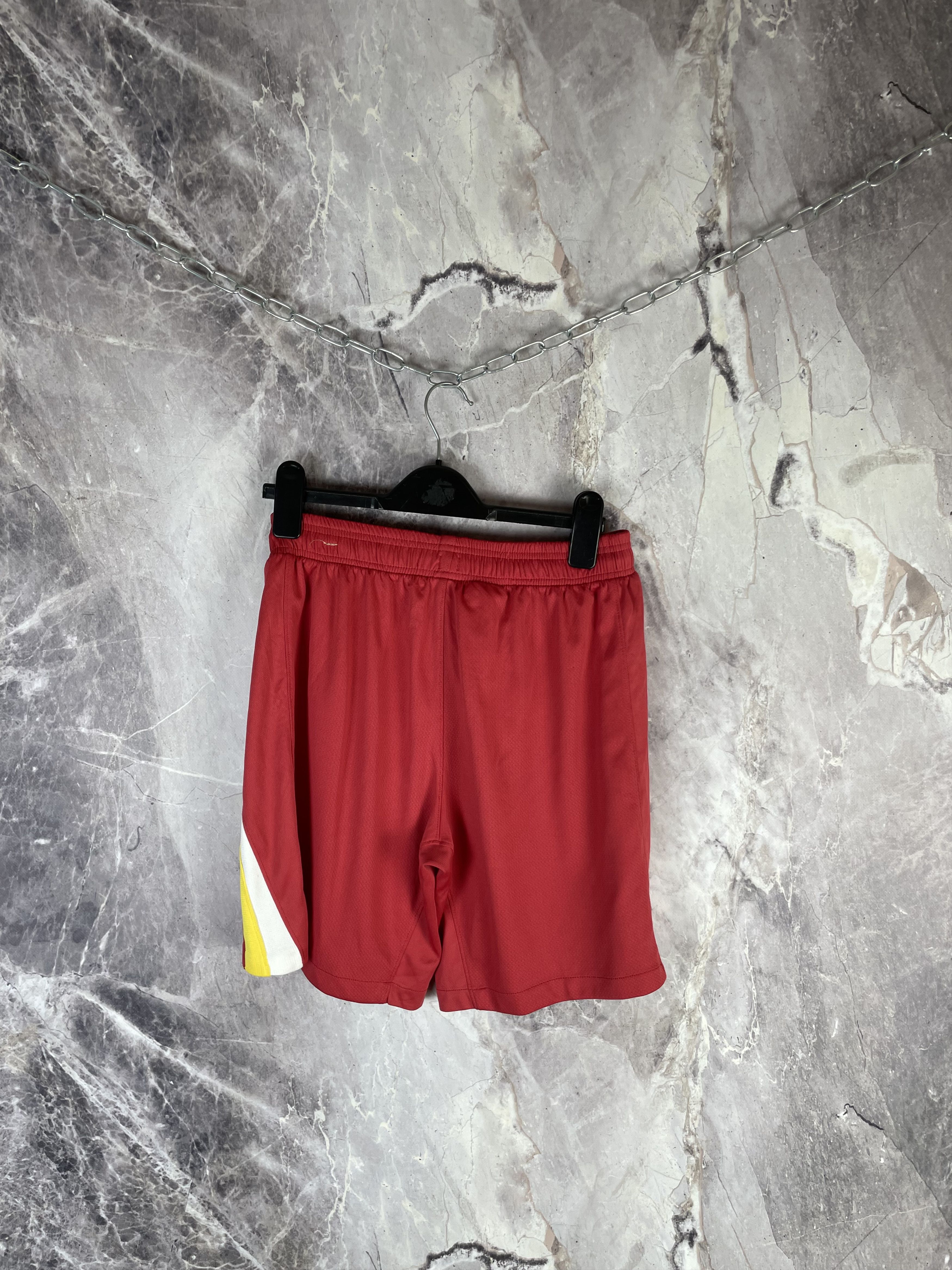 Nike Liverpool Nike soccer shorts Y2k Size US 32 / EU 48 - 8 Thumbnail