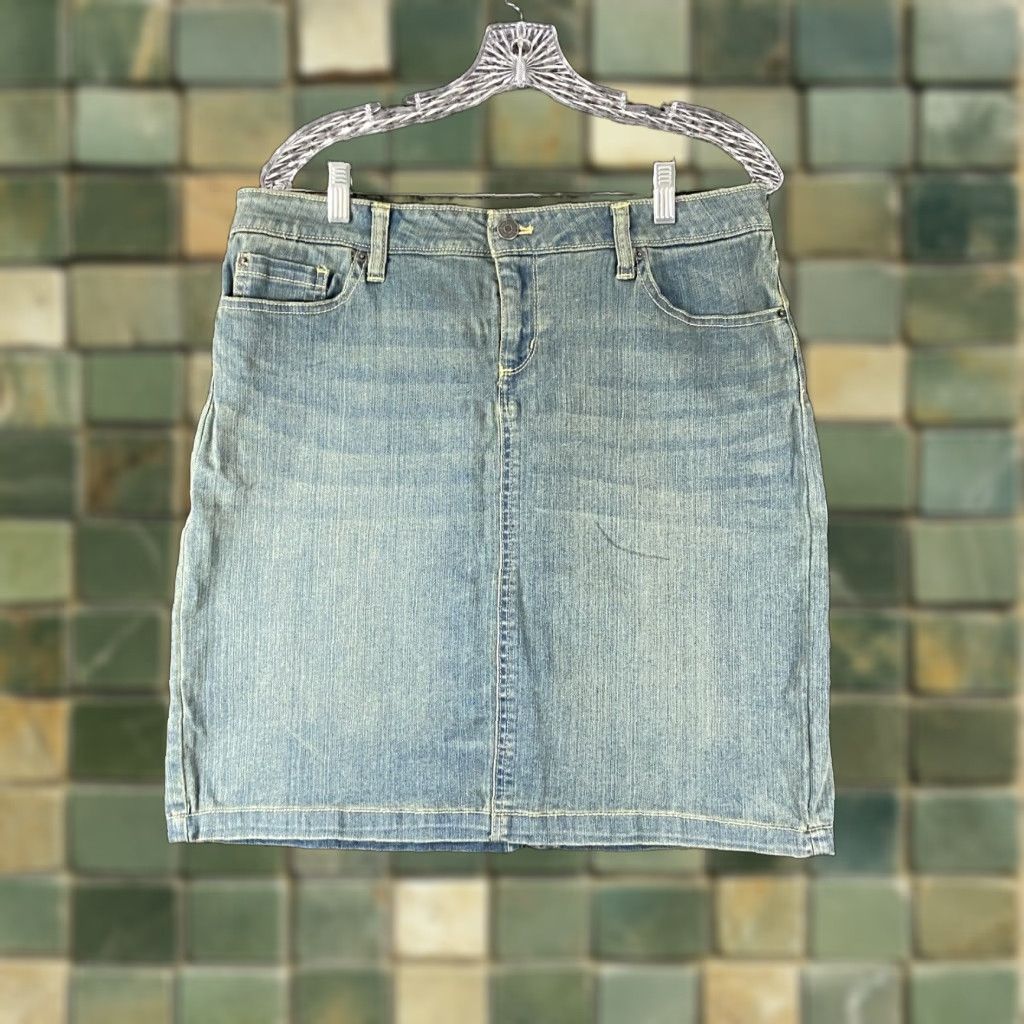 Vintage NEW G.H. Bass & Co. Denim Skirt Women’s 10 Blue Knee Length Straight Pencil Size 32" / US 10 / IT 46 - 1 Thumbnail