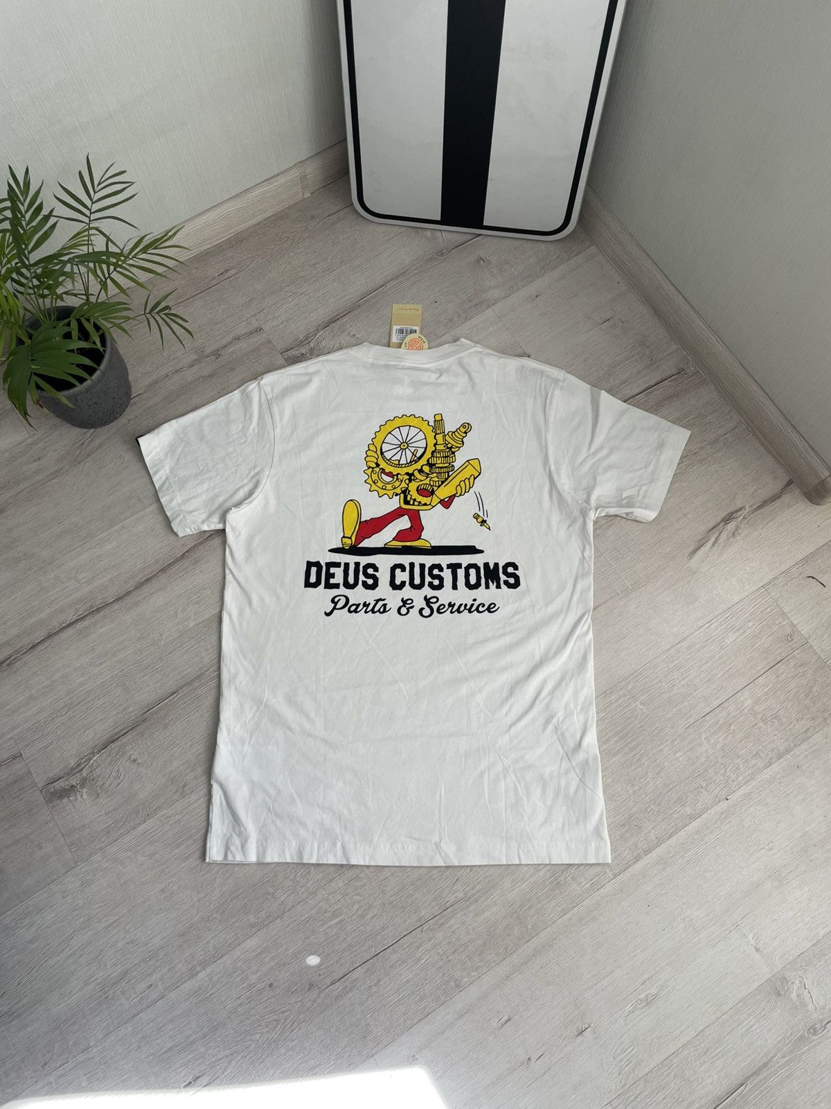 Deus Ex Machina New Tee Deus Customs Ex Machine Bike Service Racing Size US M / EU 48-50 / 2 - 1 Thumbnail