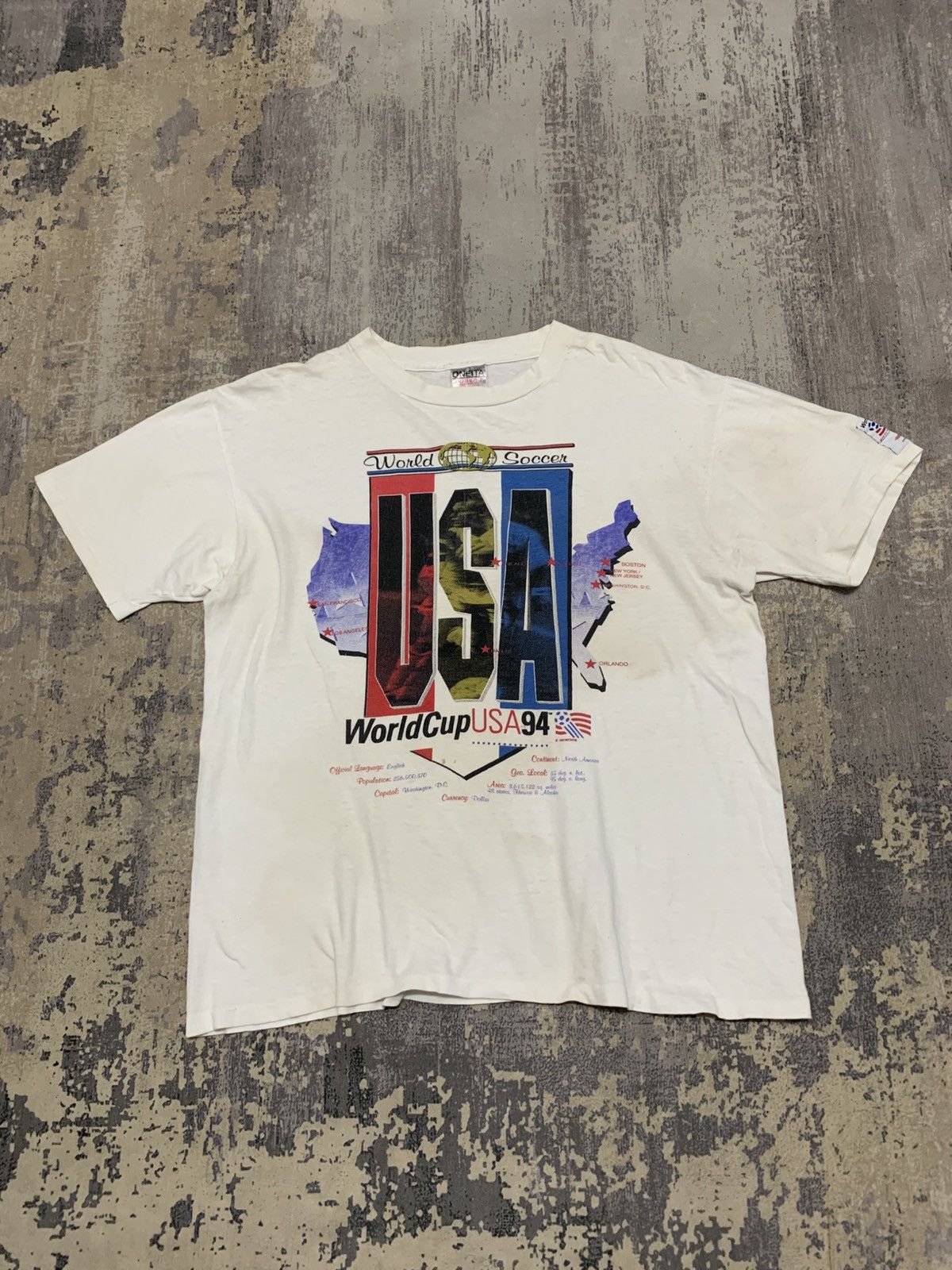 Vintage Vintage 1994 USA Soccer World Cup Big Logo Graphic T-Shirt Size US L / EU 52-54 / 3 - 1 Thumbnail