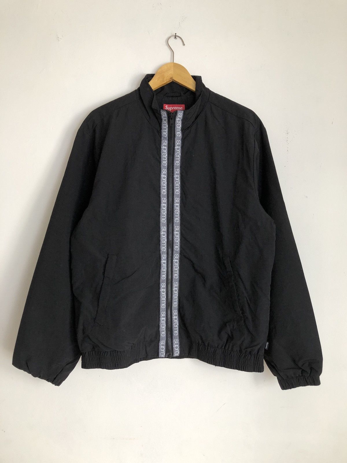 Supreme classic logo taping track jacket black online