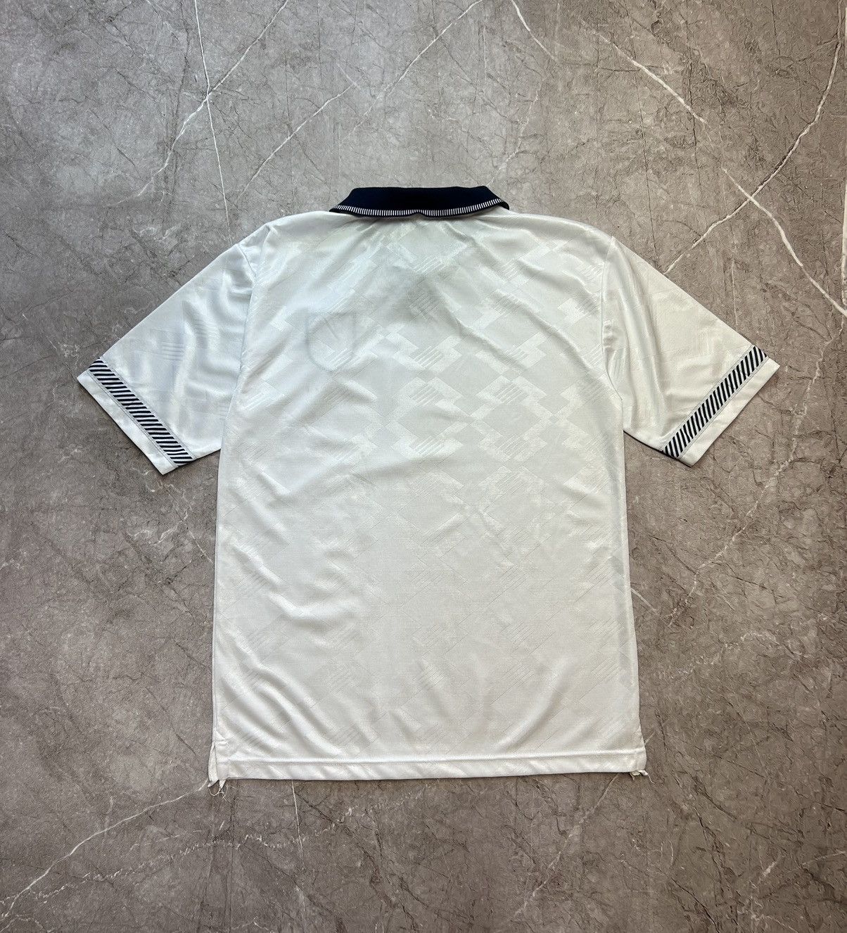 Umbro × Vintage Vintage England Soccer Jersey Football T Shirt Tee Size US M / EU 48-50 / 2 - 4 Thumbnail