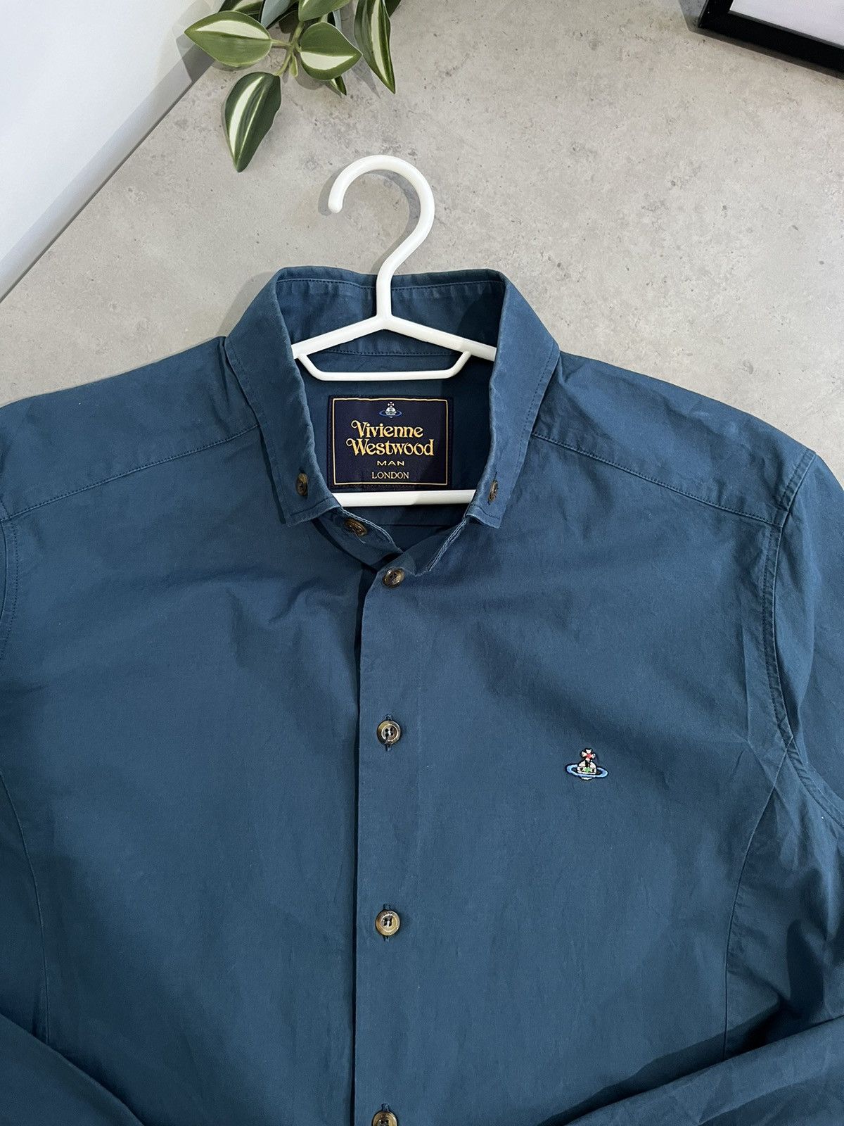 Vivienne Westwood Vivienne Westwood slim fit shirt size M II Size US M / EU 48-50 / 2 - 2 Thumbnail