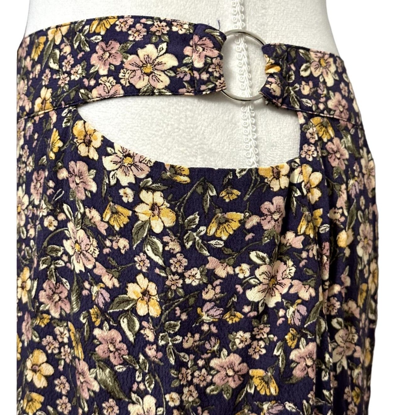 Other Elodie Straight Skirt Floral Belted Metal Ring Multicolor L Size 32" / US 10 / IT 46 - 4 Thumbnail