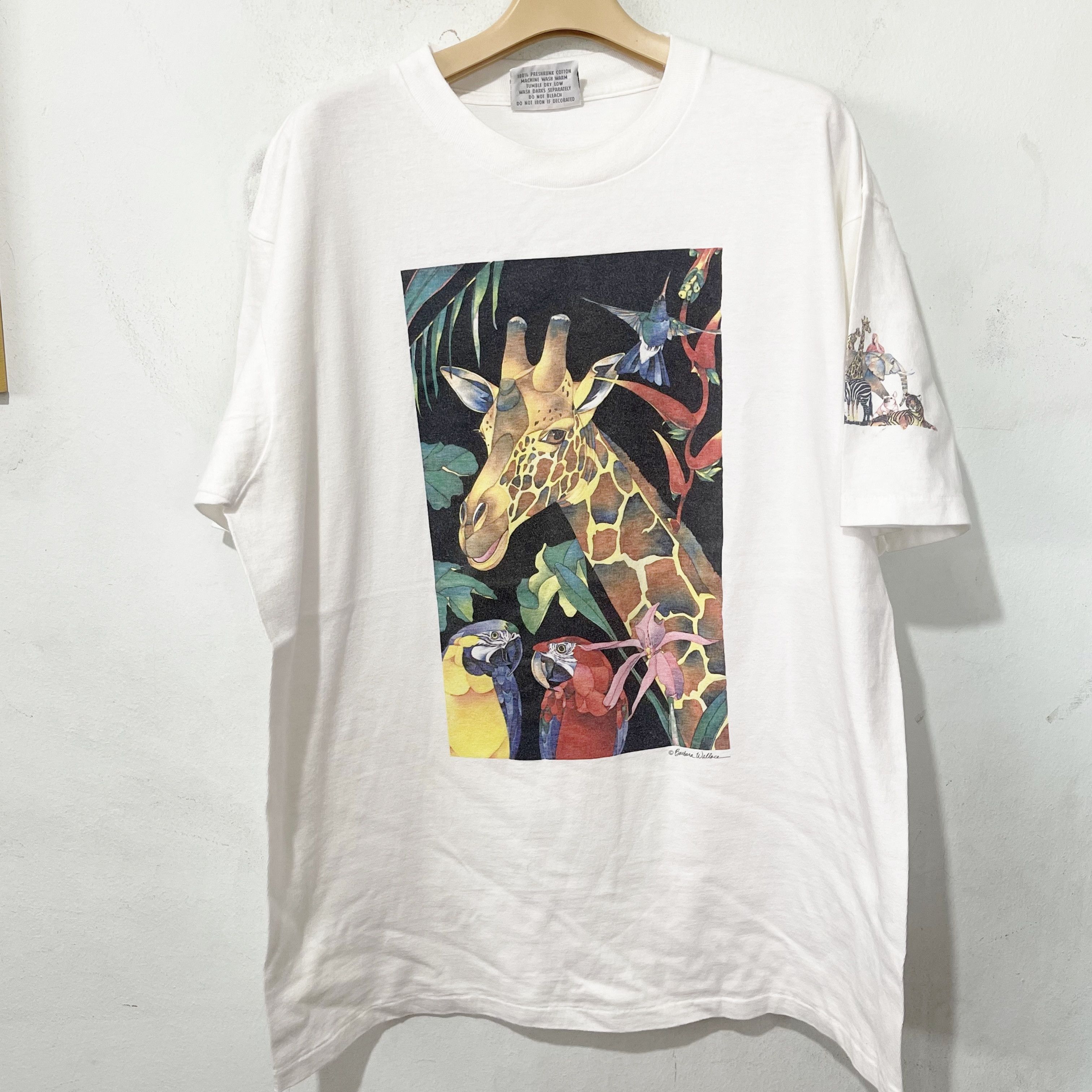 Vintage Vintage 90s Giraffe & Parrot Jungle Wildlife Art T-Shirt Size US XL / EU 56 / 4 - 1 Thumbnail