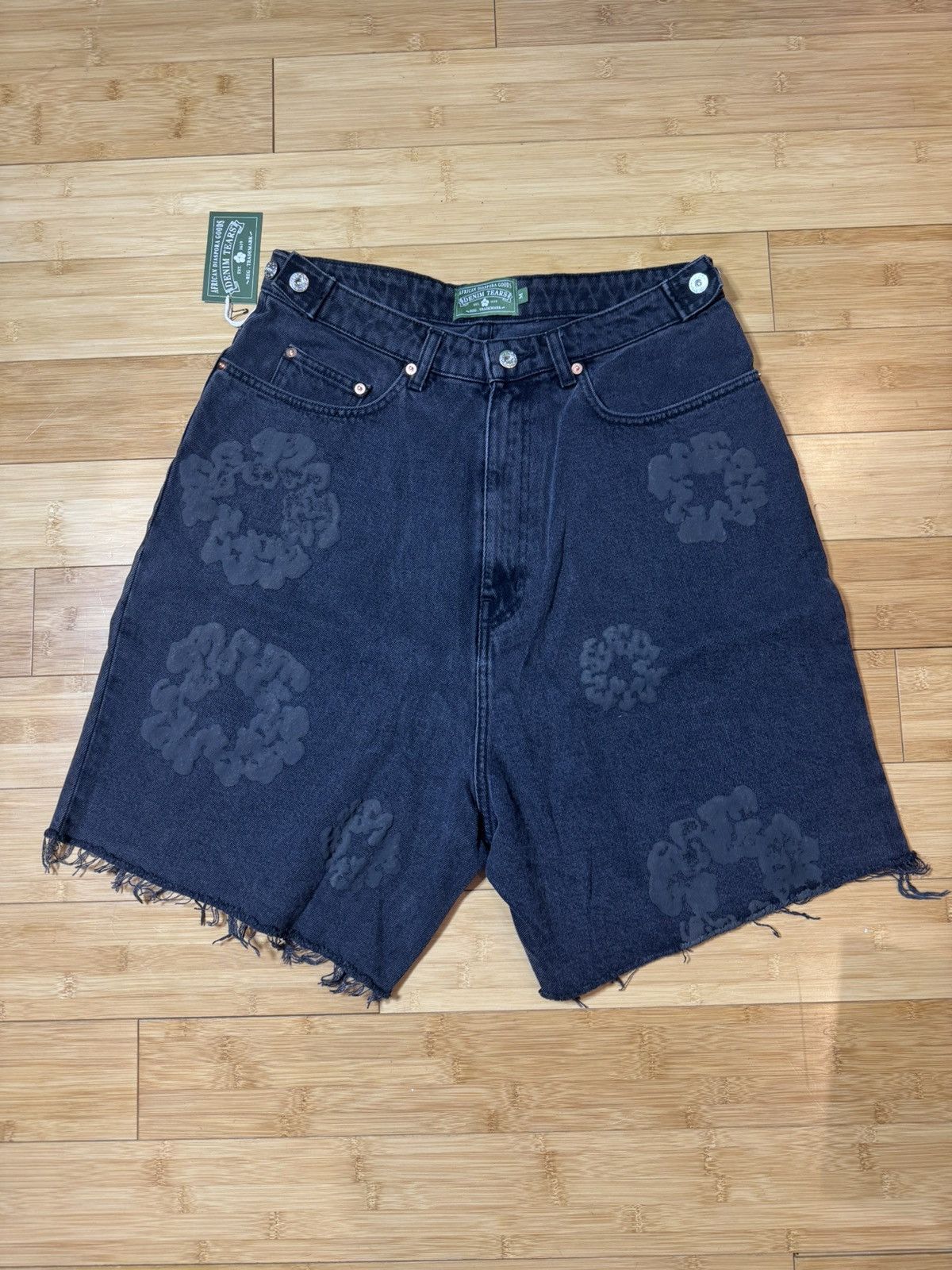 Denim Tears Mono Wreath Denim Short - Black Size Medium