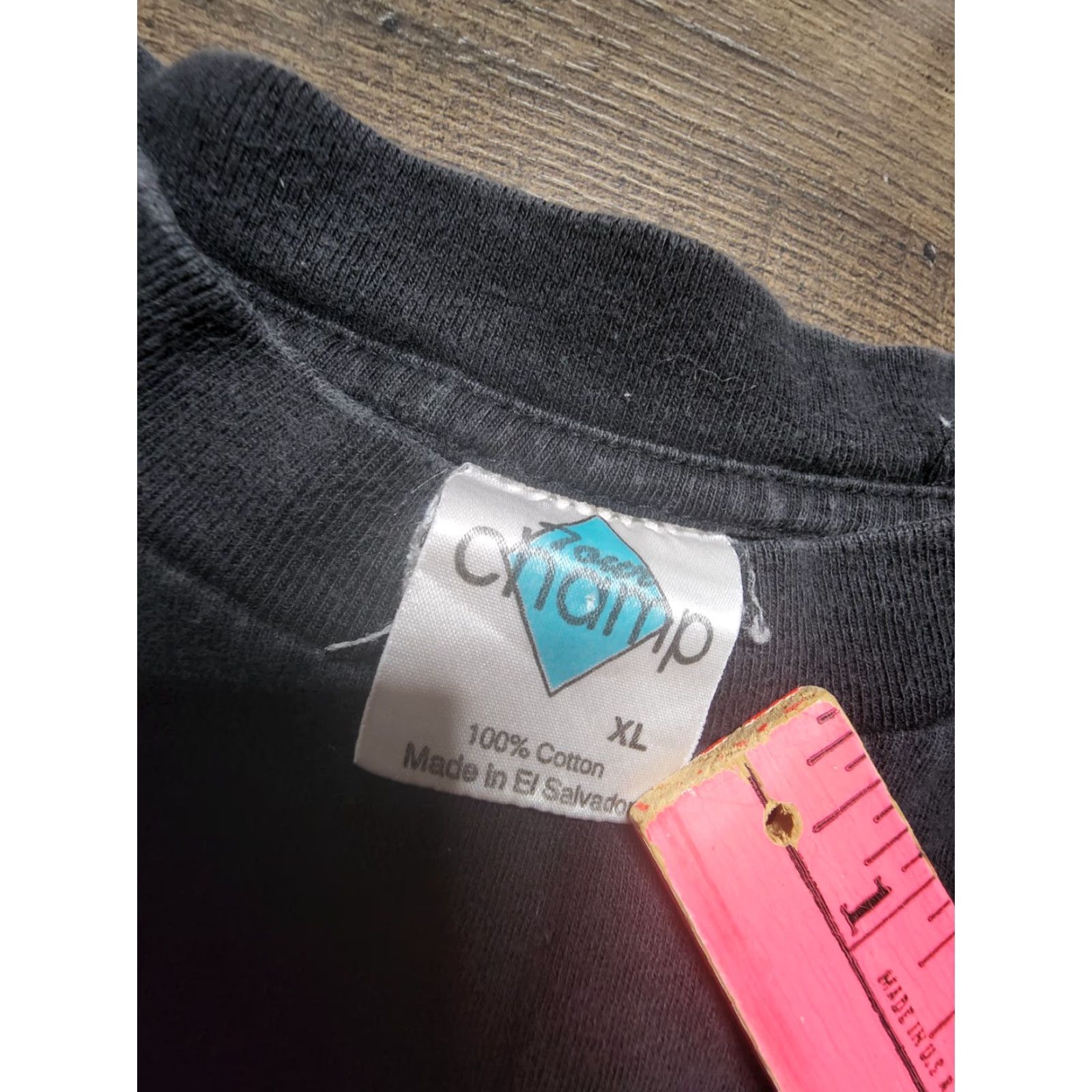 Vintage Vintage Mens XL Universal Studios World Logo Promo Black T-Shirt Size US XL / EU 56 / 4 - 4 Thumbnail