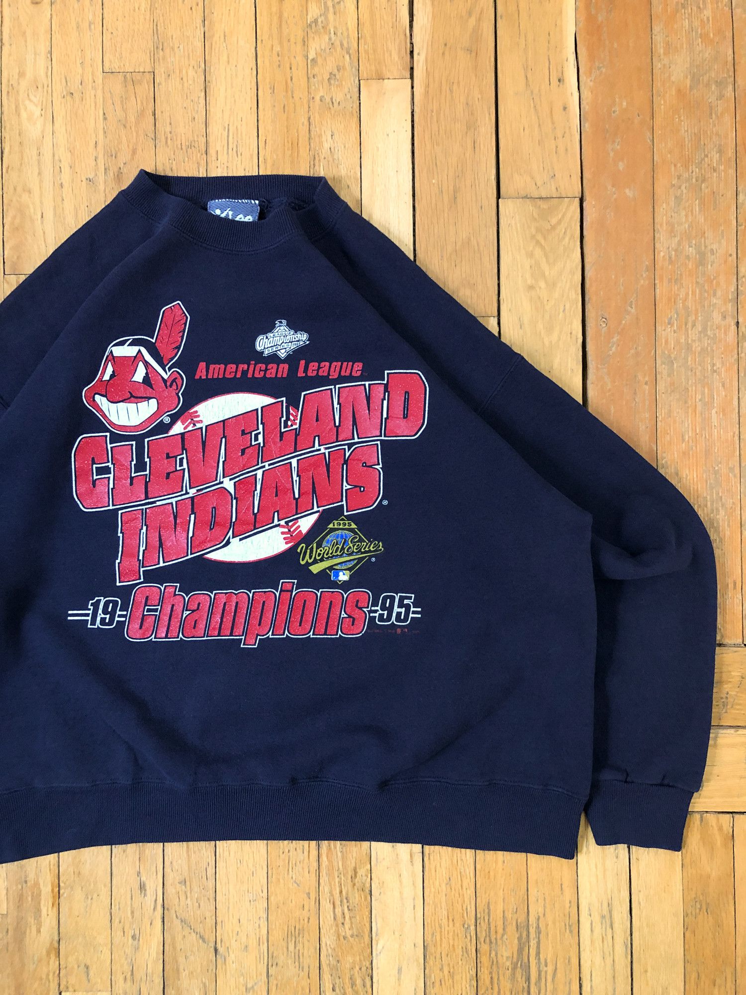MLB × Vintage 1995 Boxy Cleveland Indians Champions World Series Baseball Size US XL / EU 56 / 4 - 1 Thumbnail
