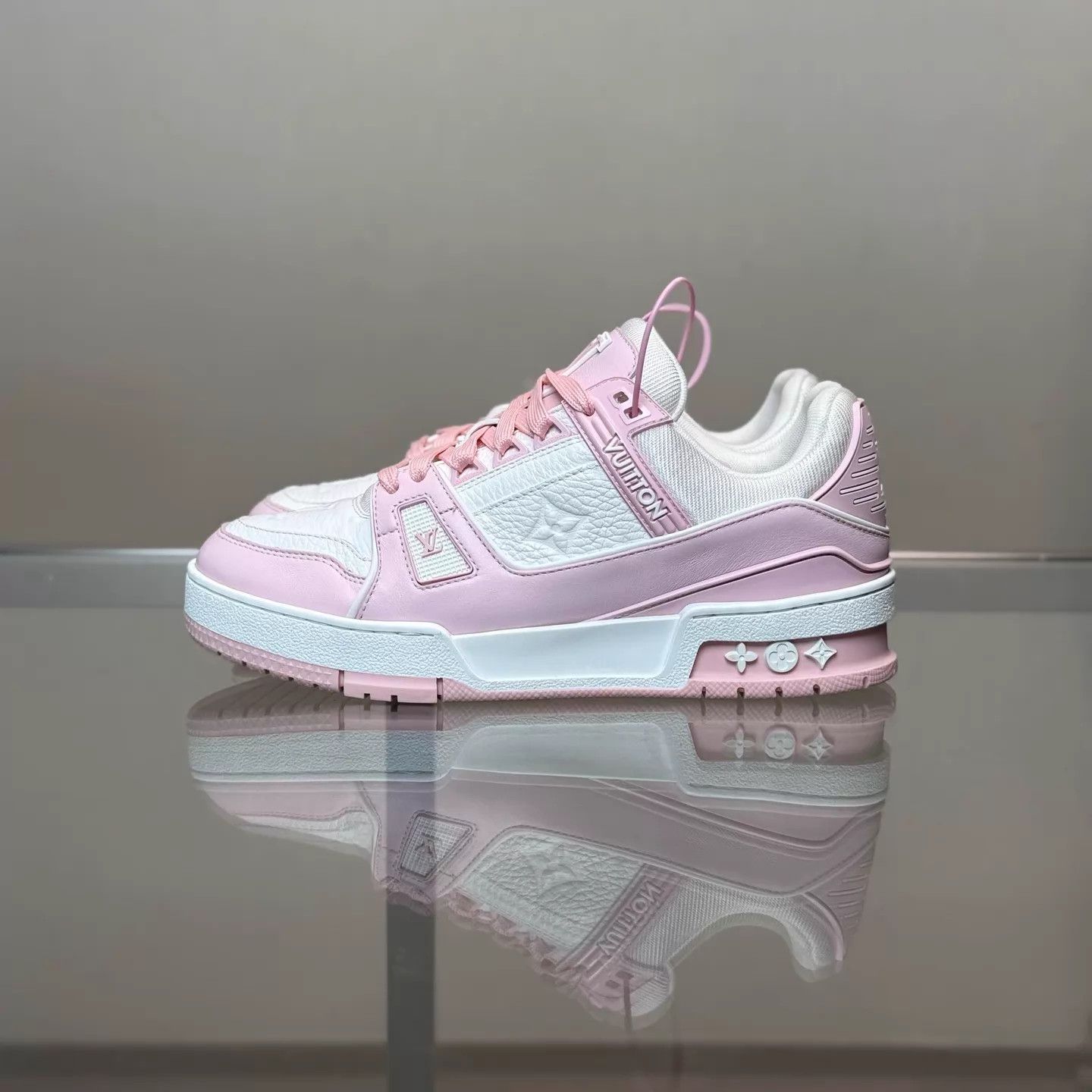 Louis Vuitton LV Trainer 25 White & Pink 36 98 DM1963 Size US 5.5 / IT 35.5 - 2 Thumbnail