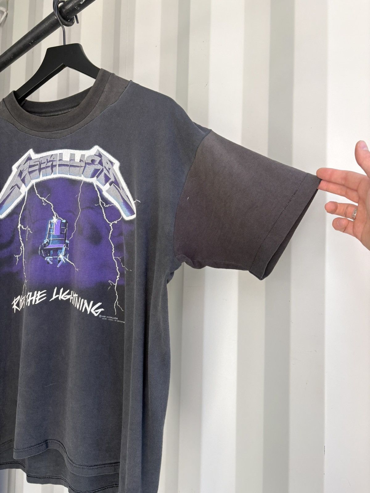 Band Tees Thrashed Metallica Repaired Distressed Faded Shirt GRUNGE Size US XL / EU 56 / 4 - 3 Thumbnail