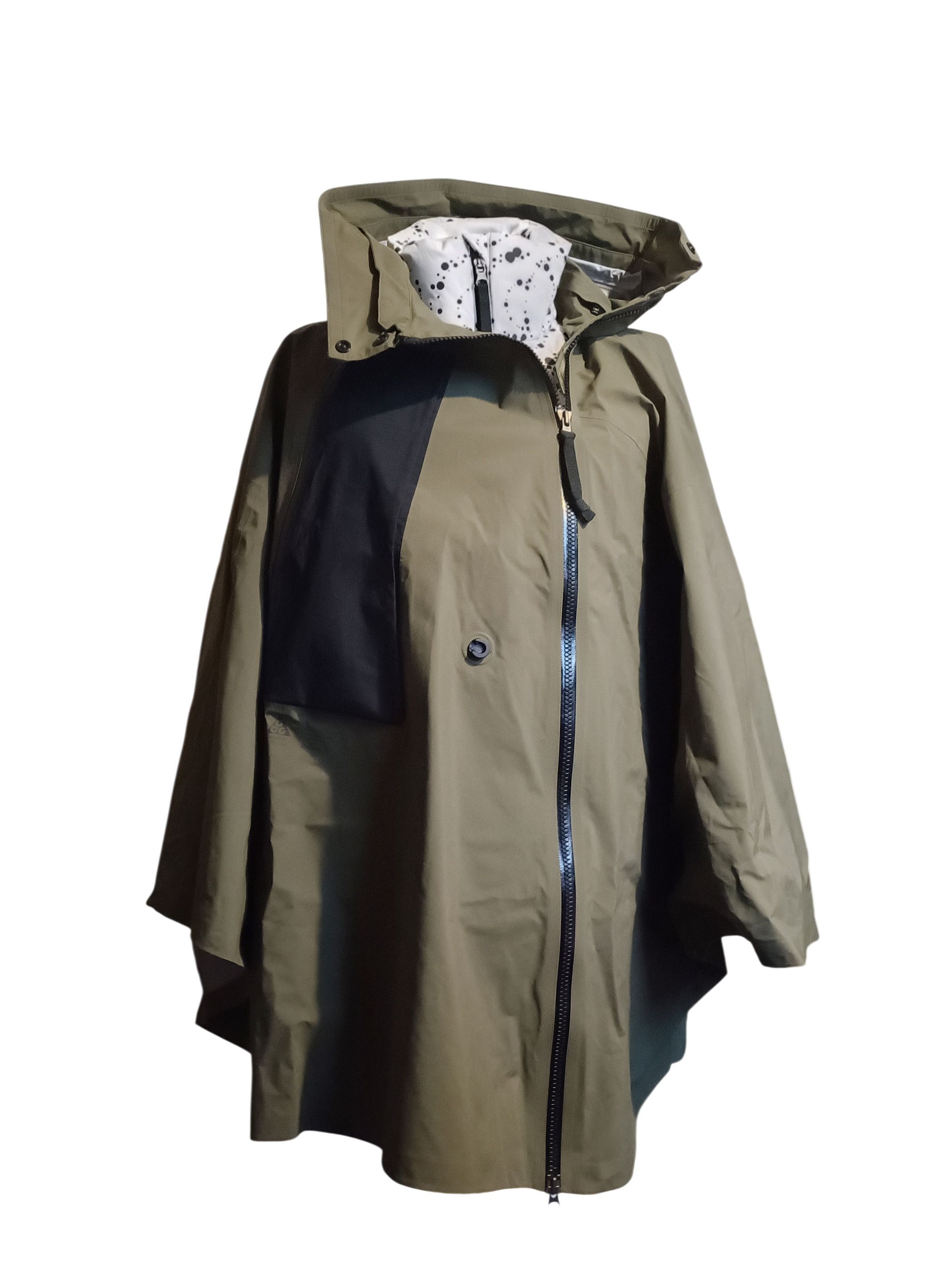 Goretex × Nike ACG 3-in-1 System Hooded Poncho Olive (2018) AR4542-395 Size US M / EU 48-50 / 2 - 1 Thumbnail