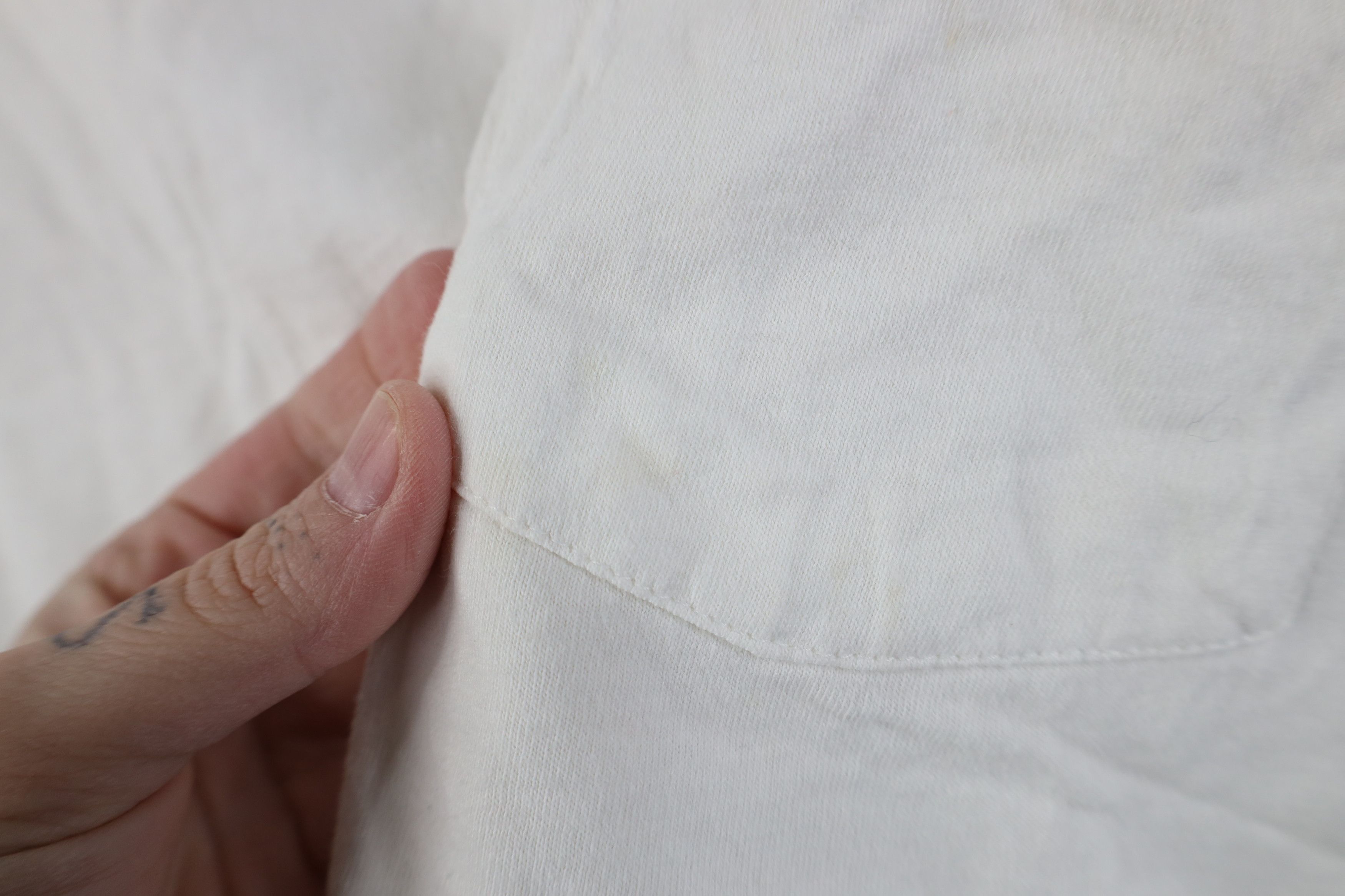 Hanes Vintage 90s Hanes Cotton Pocket Short Sleeve T-Shirt White Size US L / EU 52-54 / 3 - 10 Thumbnail