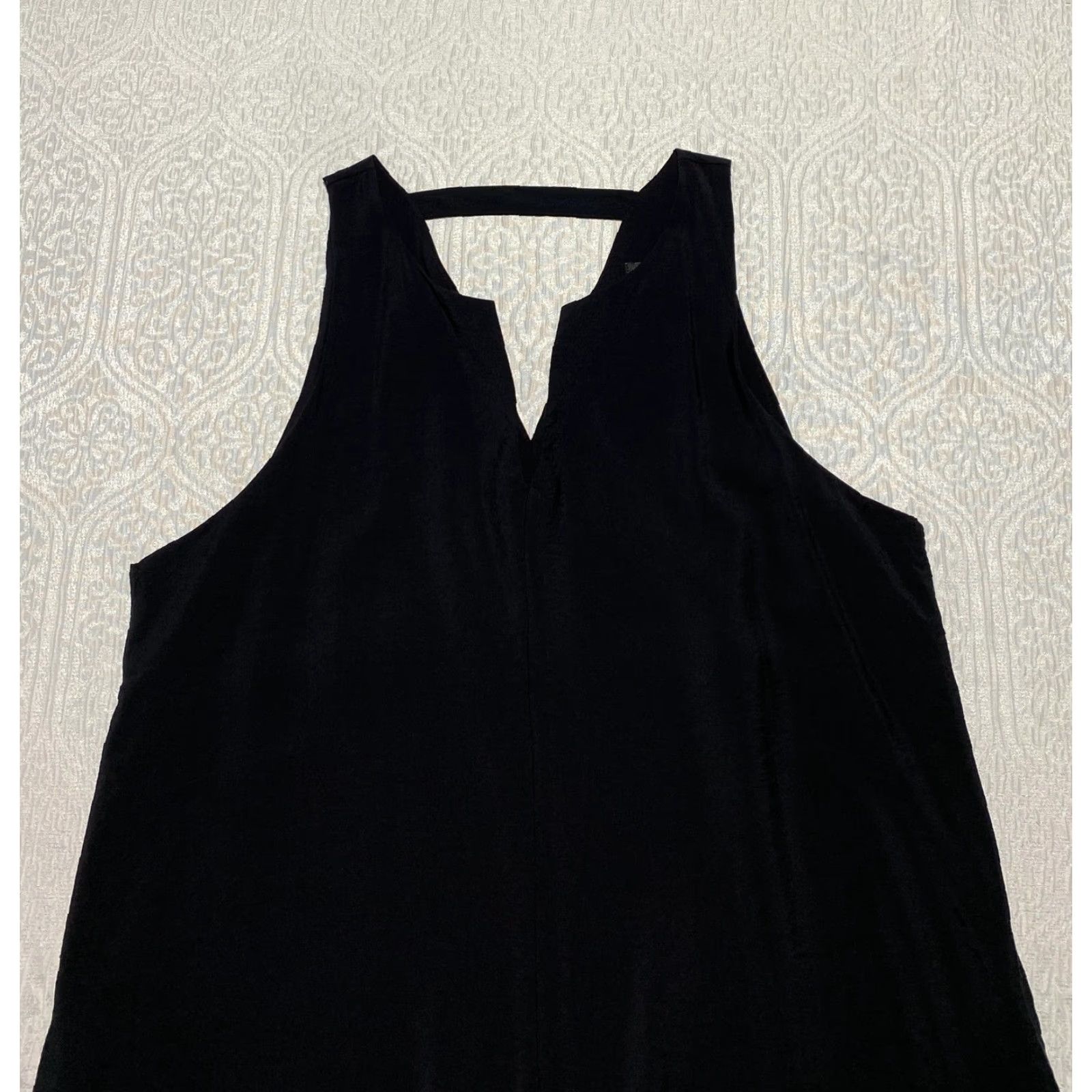 Banana Republic Banana Republic Dress Womens XL Black Sleeveless Shift Pockets V Neck Racerback Size XL / US 12-14 / IT 48-50 - 7 Thumbnail