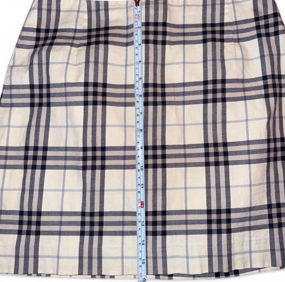 Burberry Burberry plaid mini skirt vintage size 8 Size 30" / US 8 / IT 44 - 4 Thumbnail