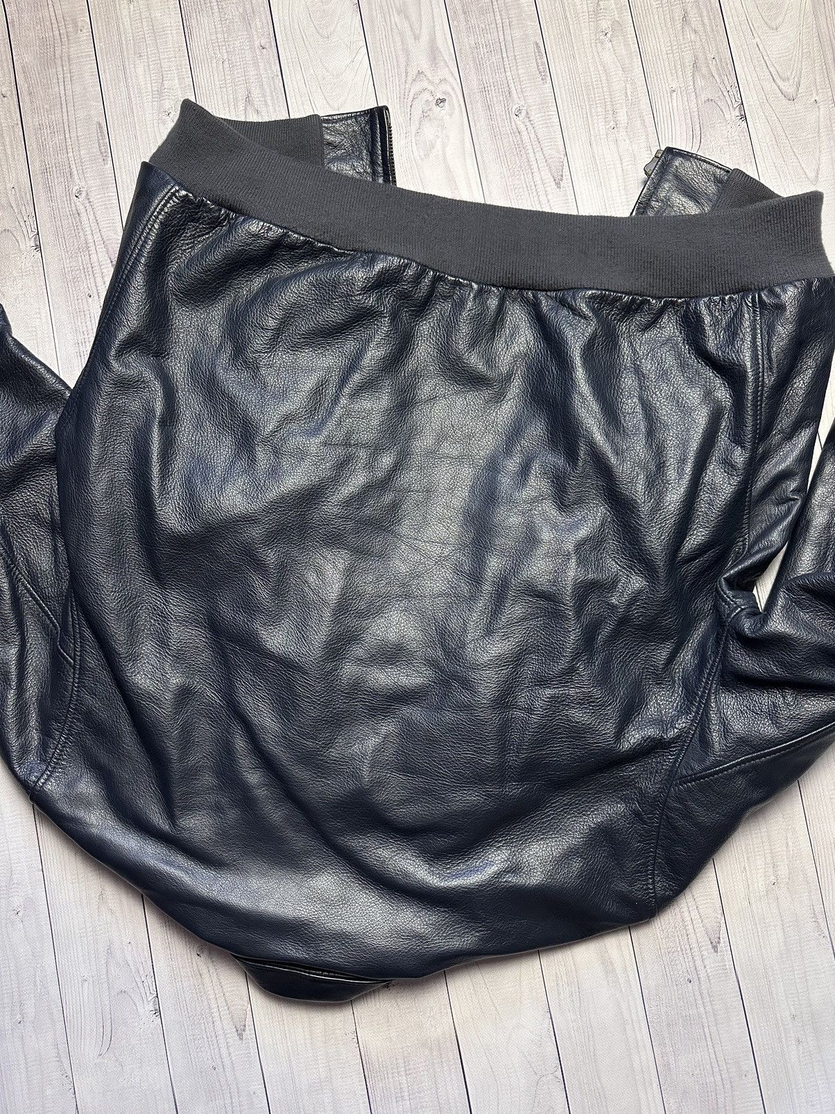 Aviator Nation × Vintage Vintage Aviation Leather Jacket Aircrew England size XL Size US XL / EU 56 / 4 - 9 Thumbnail