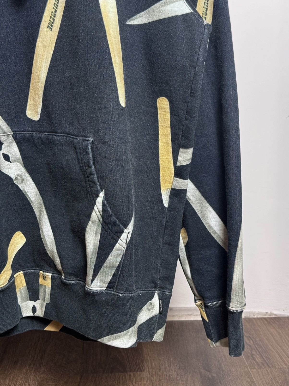 Supreme Supreme Shears Hooded Sweatshirt. Size US M / EU 48-50 / 2 - 6 Thumbnail