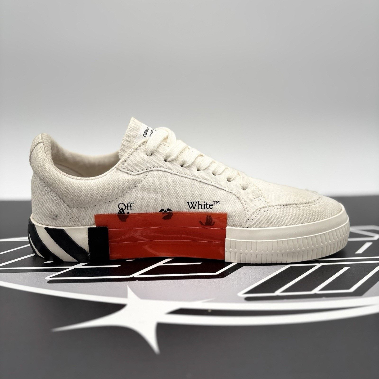 Off-White Off-White Vulc Sneaker ' White ' | GOOD CONDITION! Size US 7 / EU 40 - 14 Thumbnail