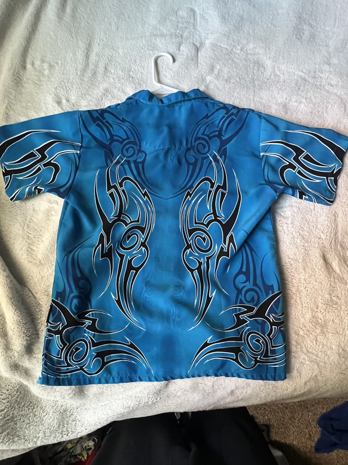 Vintage ‘00s TRIBAL BUTTON UP Size US M / EU 48-50 / 2 - 3 Thumbnail