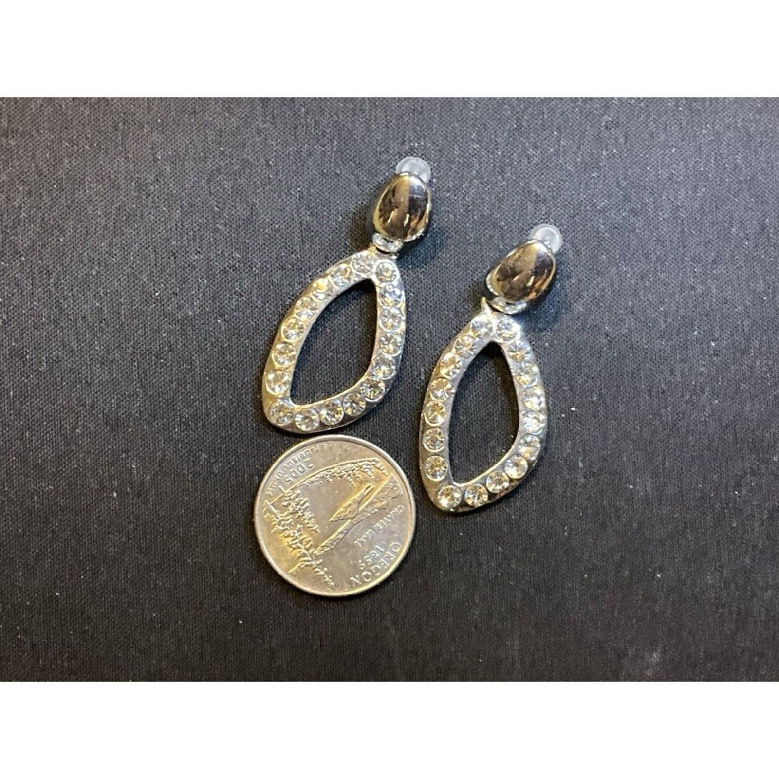 Other Tear Drop Shaped Silver Tone Earrings With Crystals Size ONE SIZE - 3 Thumbnail