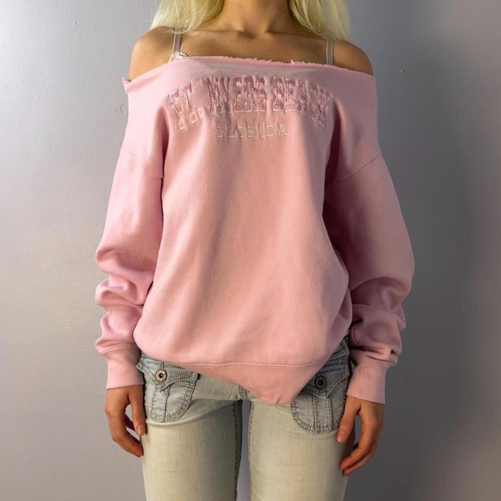 Other pink y2k off the shoulder crewneck Size M / US 6-8 / IT 42-44 - 1 Thumbnail