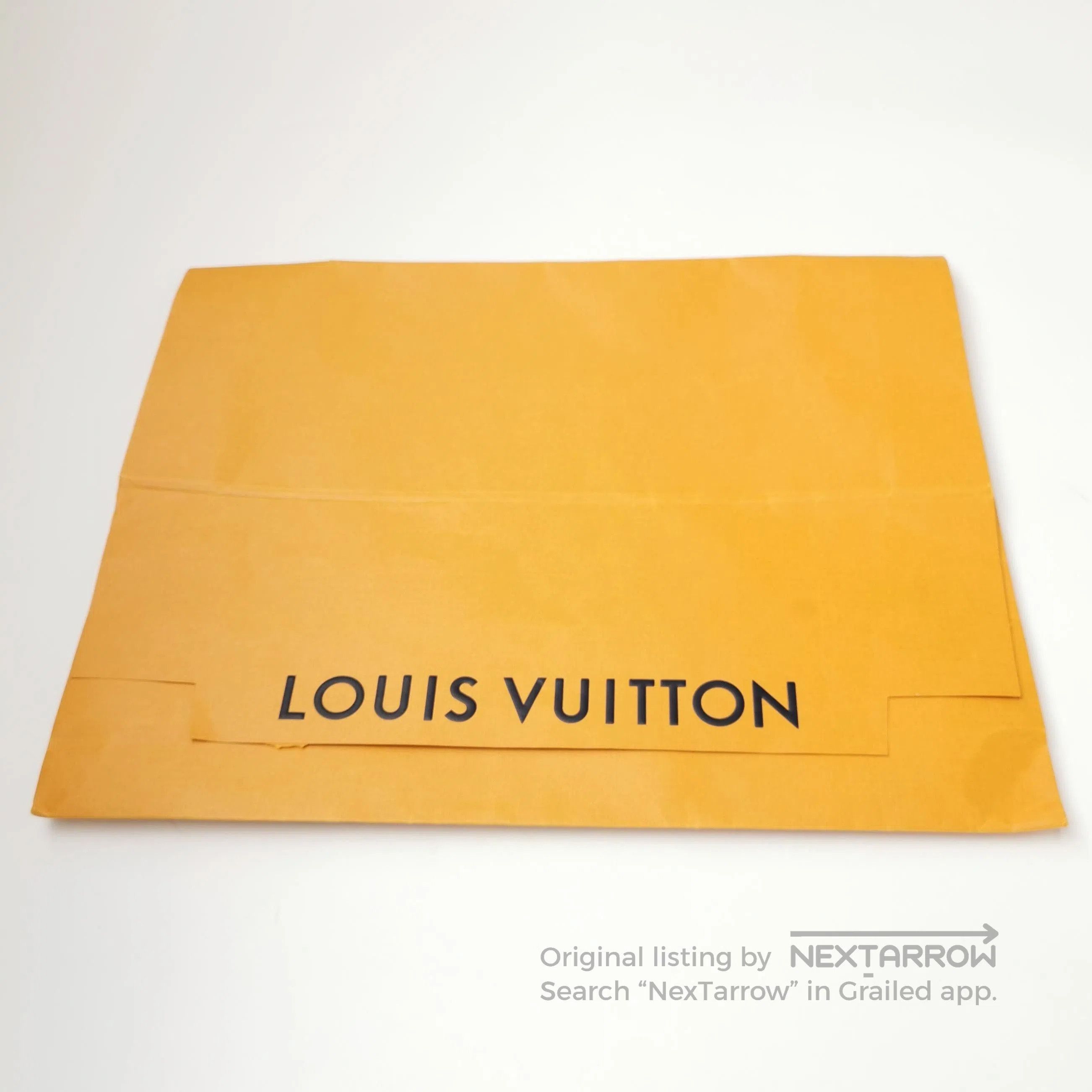Louis Vuitton Louis Vuitton White Short. Size US M / EU 48-50 / 2 - 1 Thumbnail