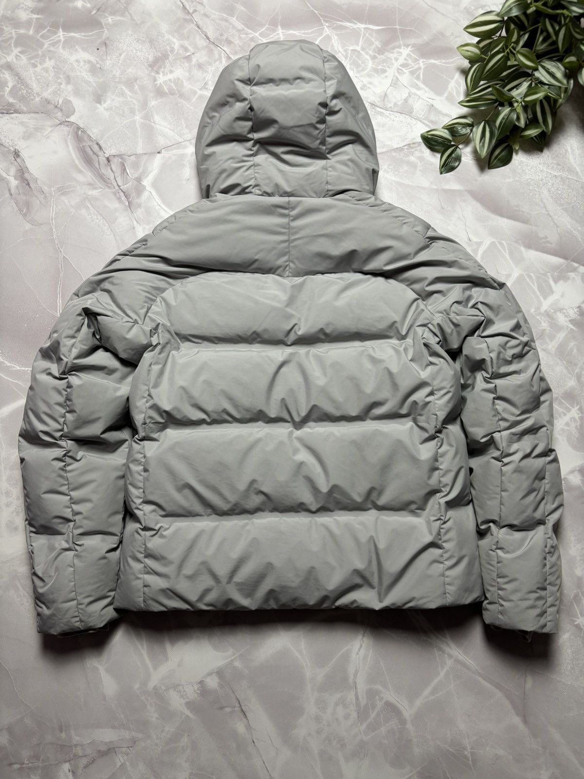 Uniqlo UNIQLO Seamless Down Parka 3D Cut Puffer Jacket Light Gray M Size US M / EU 48-50 / 2 - 9 Thumbnail
