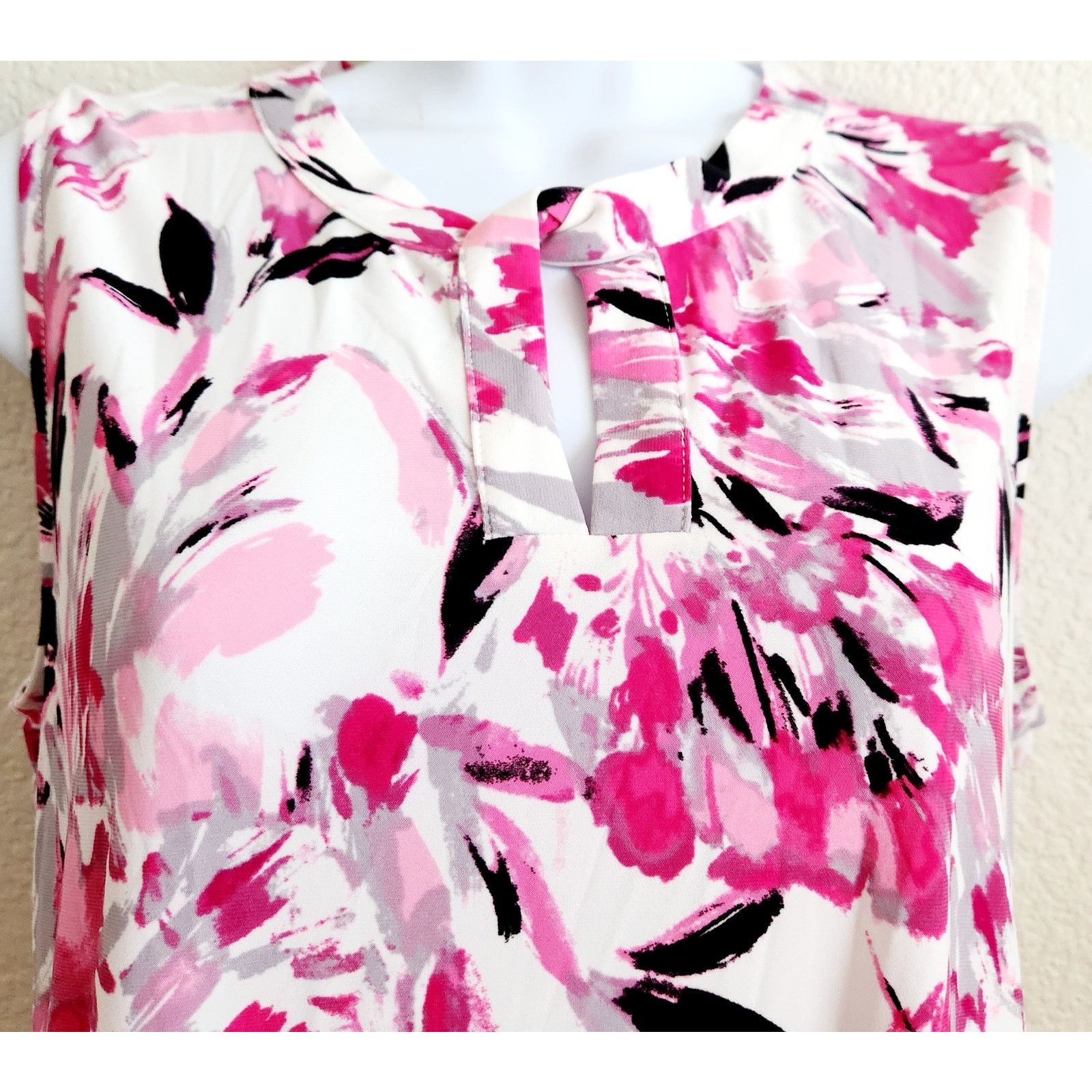Other Kasper Pink White Black Floral Print Keyhole Neck Top Small Size S / US 4 / IT 40 - 2 Thumbnail