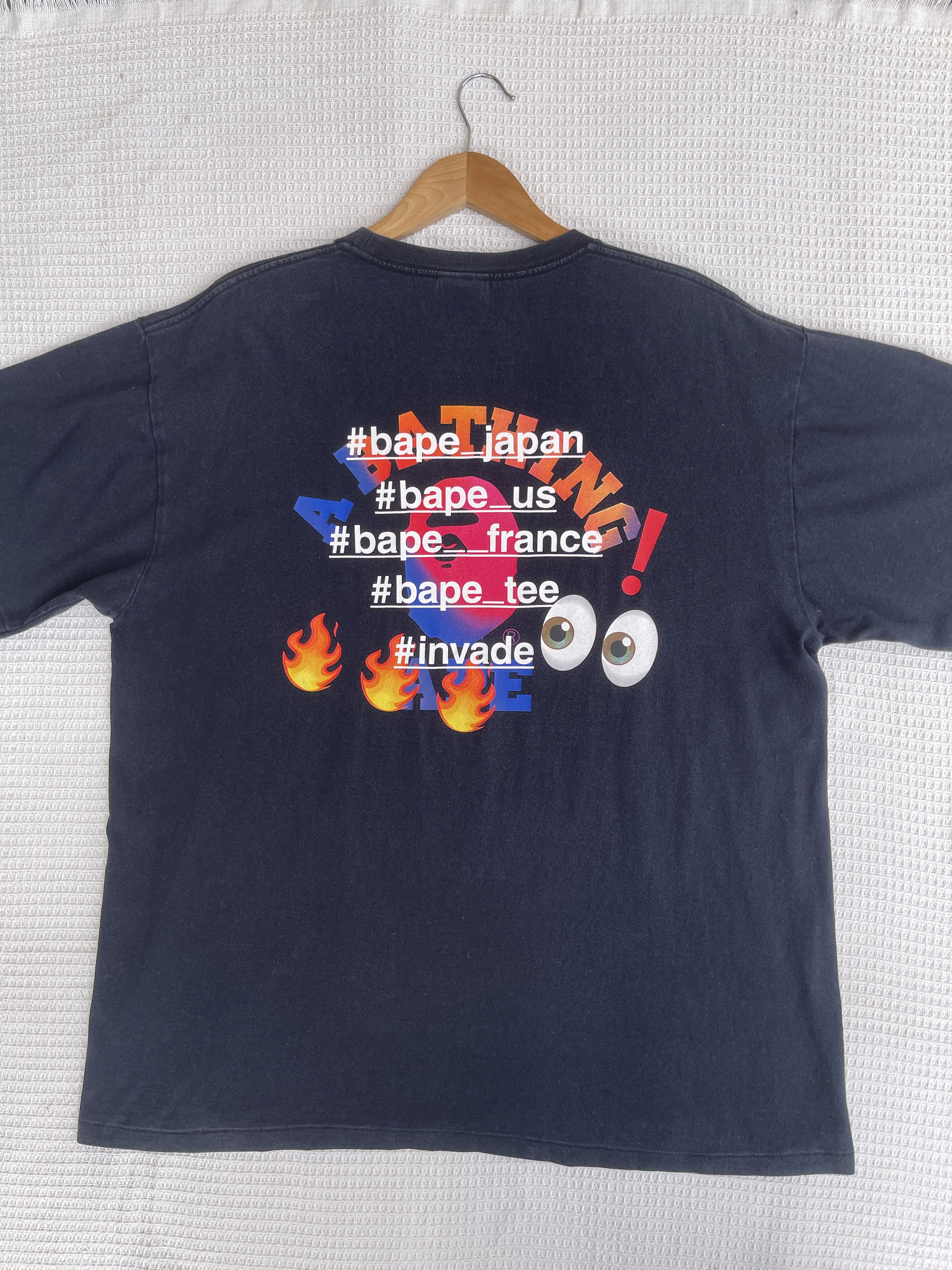 Bape Last Drop🔥Rare🔥Vintage Bape Fire College Emoji T-Shirt Size US XXL / EU 58 / 5 - 15 Thumbnail