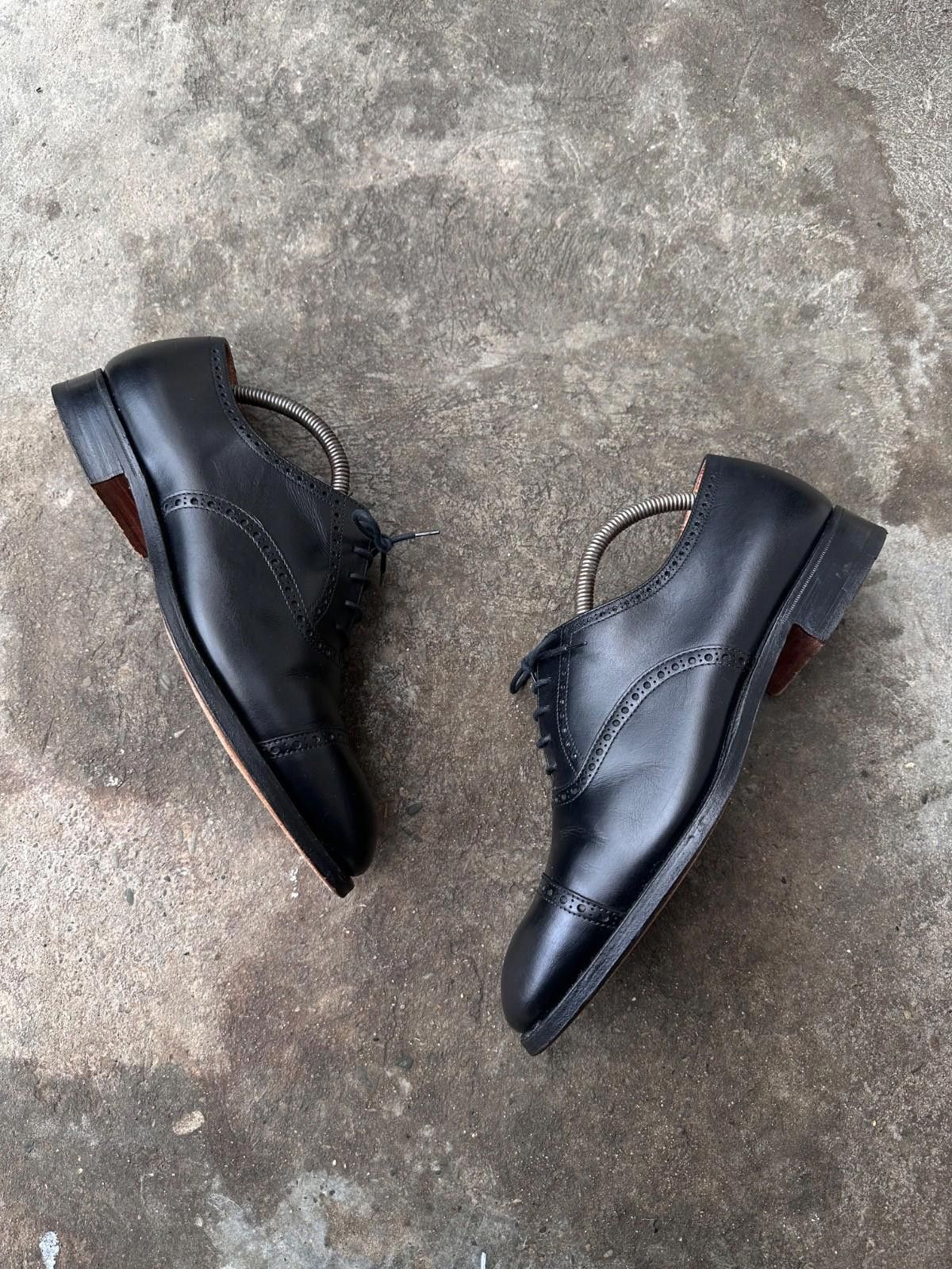 Crockett & Jones Crockett & Jones Leicester Black Leather Cap Toe Oxford UK 7 Size US 7 / EU 40 - 1 Thumbnail