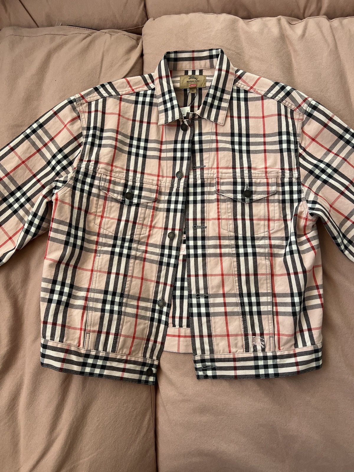 Burberry × Supreme Supermen x Burberry denim jacket pink Size US M / EU 48-50 / 2 - 1 Thumbnail