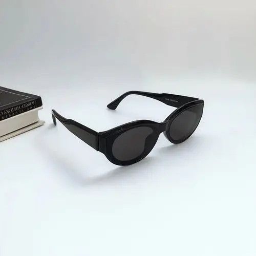 Vintage Retro punk sunglasses Size ONE SIZE - 1 Thumbnail