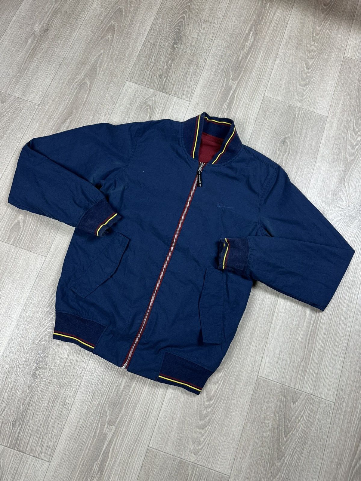 Nike Vintage Nike Barcelona Bomber Jacket Reversible Size S Size US S / EU 44-46 / 1 - 11 Thumbnail