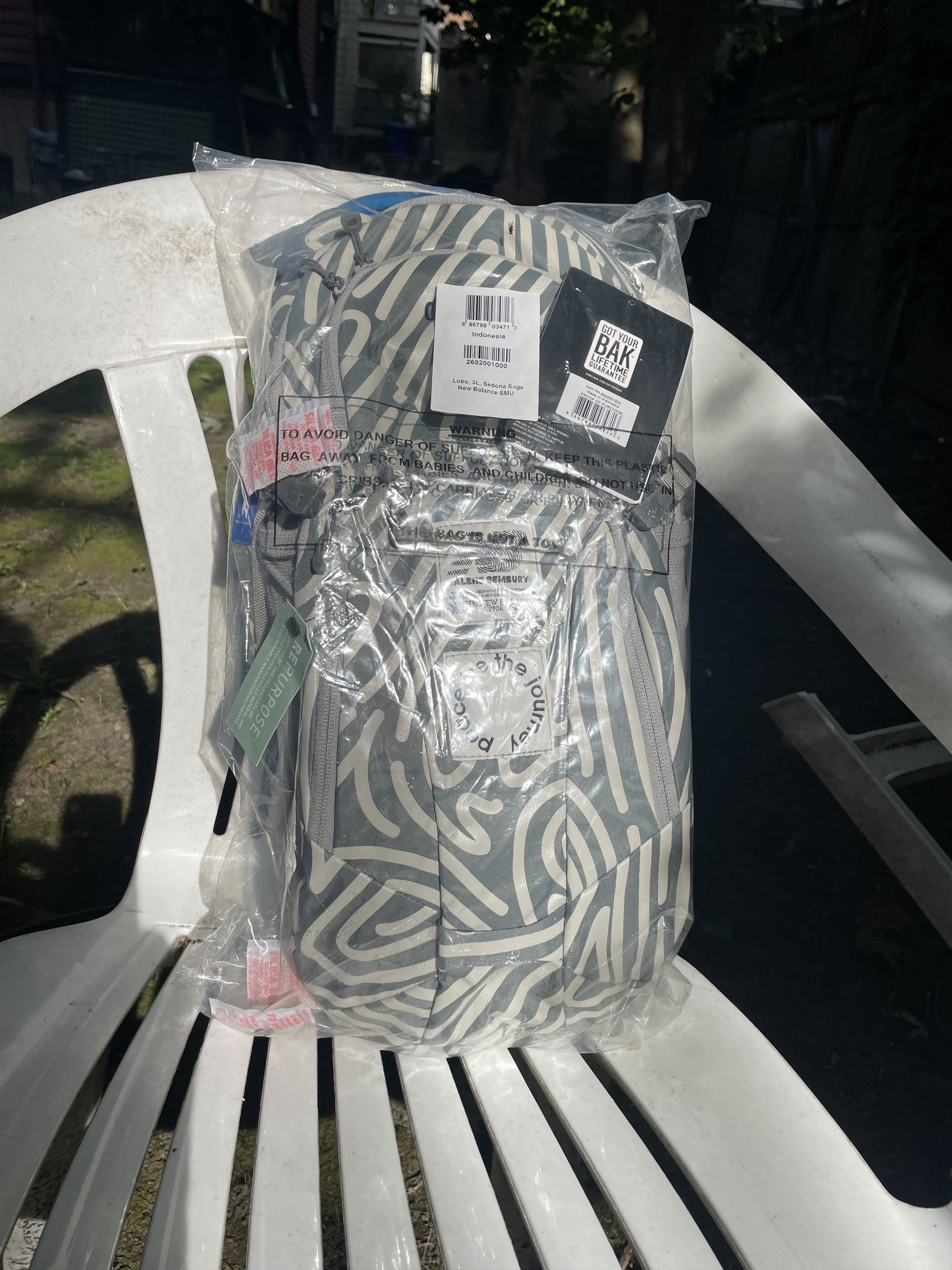 New Balance × Salehe Bembury Salehe Bembury x New Balance x Camelbak Size ONE SIZE - 6 Thumbnail