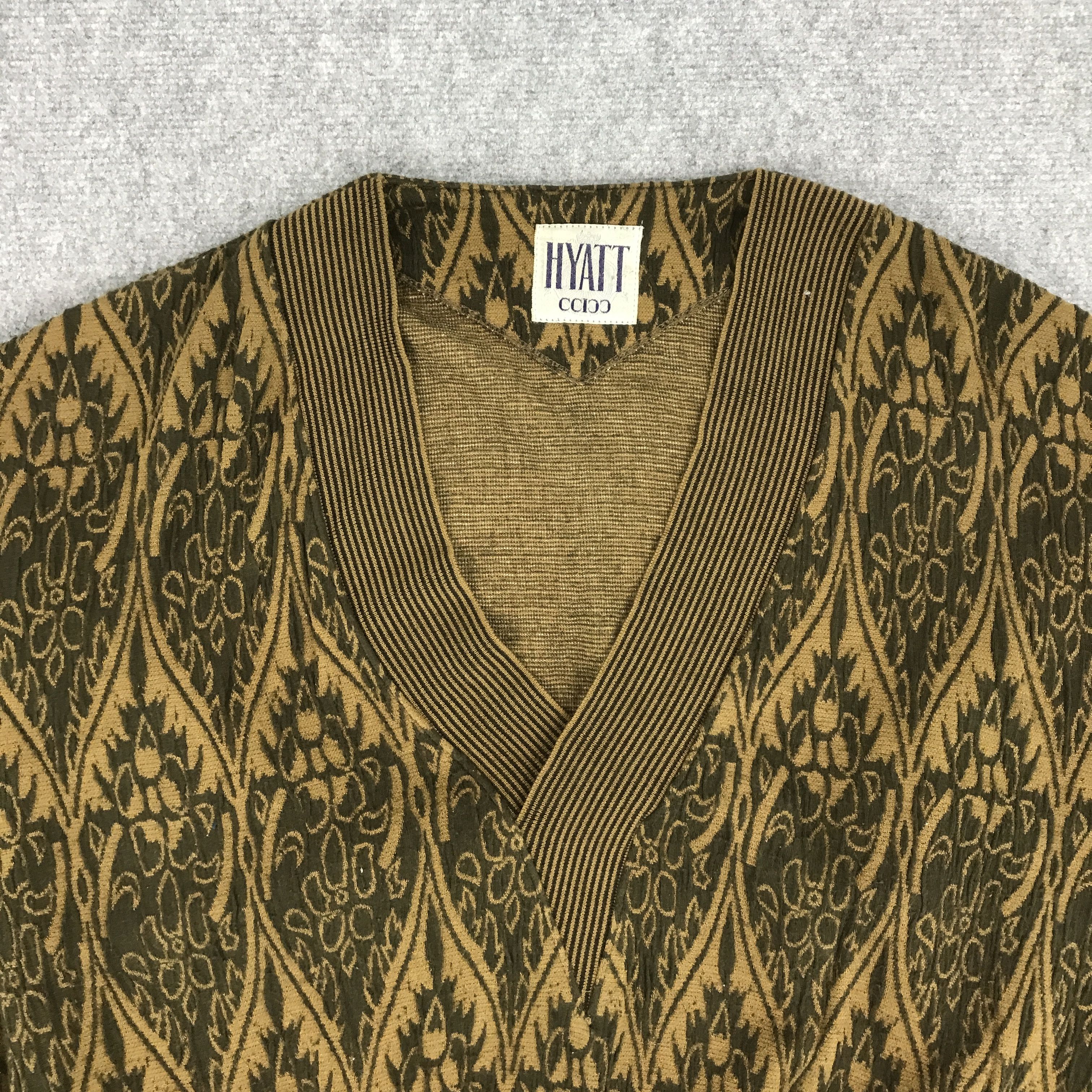 Japanese Brand HYATT JAPAN FASHION DESIGN SWEATSHIRTS Size US L / EU 52-54 / 3 - 3 Thumbnail