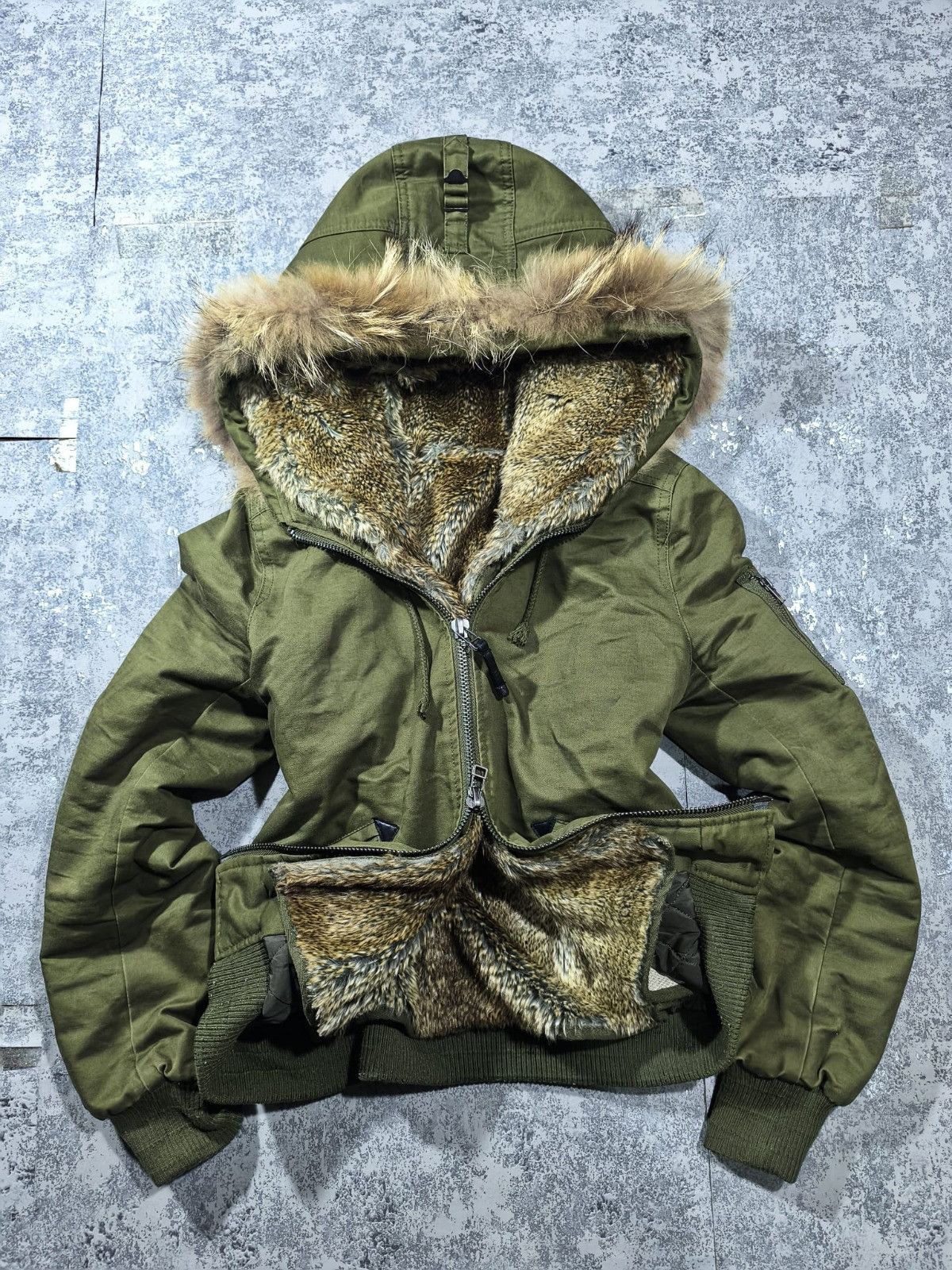 Other Japan Type FauxFur Military Faded Khaki Green Bomber Size S / US 4 / IT 40 - 1 Thumbnail
