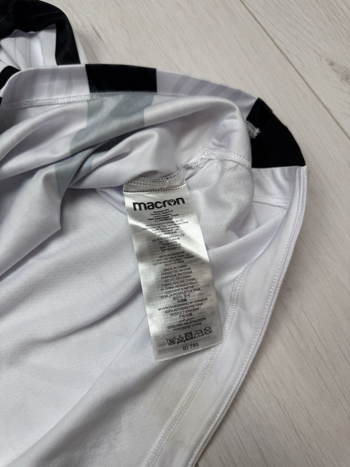 Macron Soccer Jersey Macron SV Sandhausen 1916 2023/24 Bundesliga Size US XXL / EU 58 / 5 - 10 Thumbnail