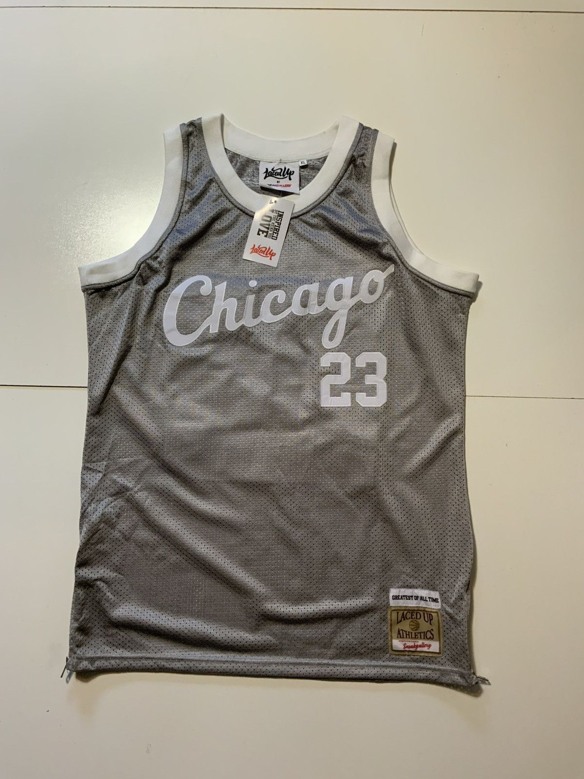 Sneakgallery NWT Sneak Gallery Retro 4 Michael Jordan Chicago Jersey Size US XL / EU 56 / 4 - 2 Thumbnail