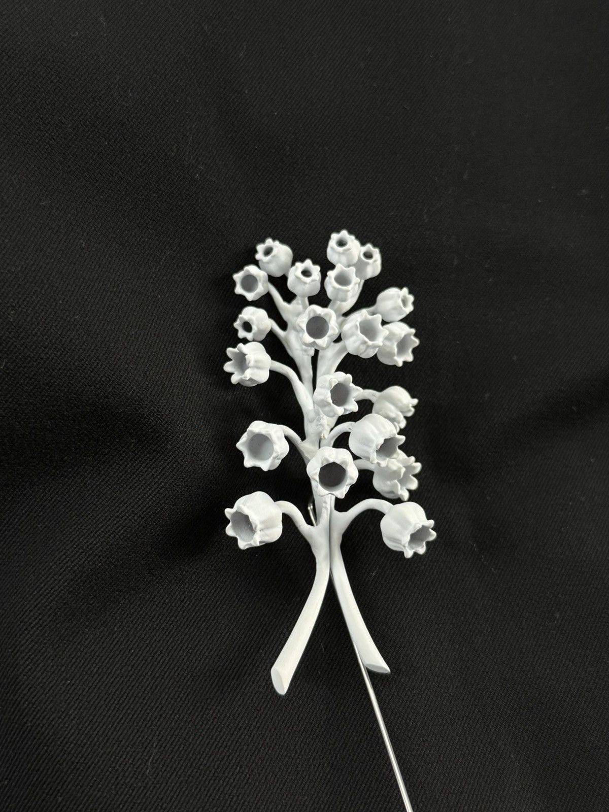 Daniel Arsham × Dior Dior x Daniel Arshman lily of the valley brooch Size ONE SIZE - 2 Thumbnail