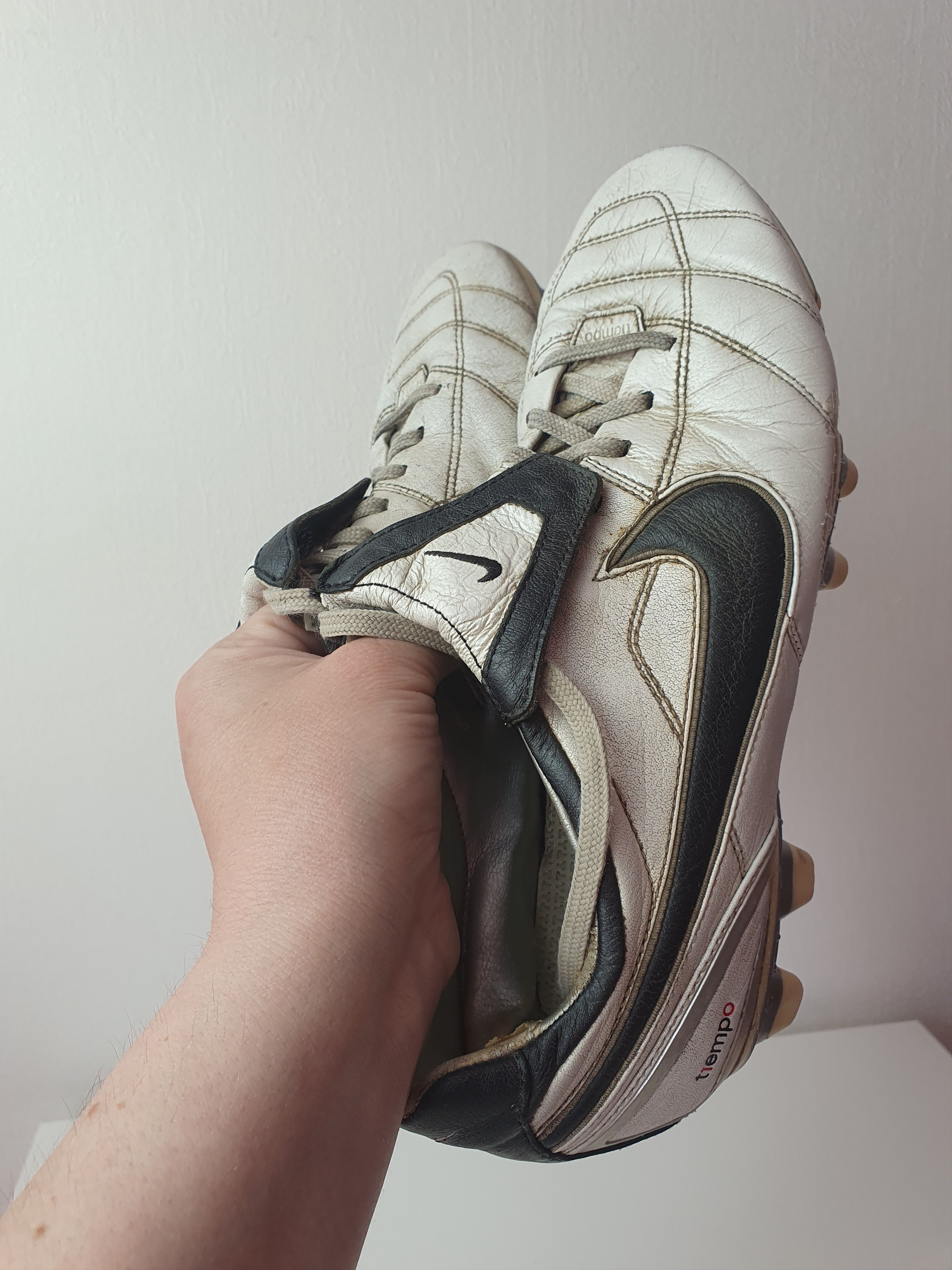 Nike Vintage Football Boots Nike Air Zoom Tiempo Legend II Size US 9 / EU 42 - 18 Thumbnail