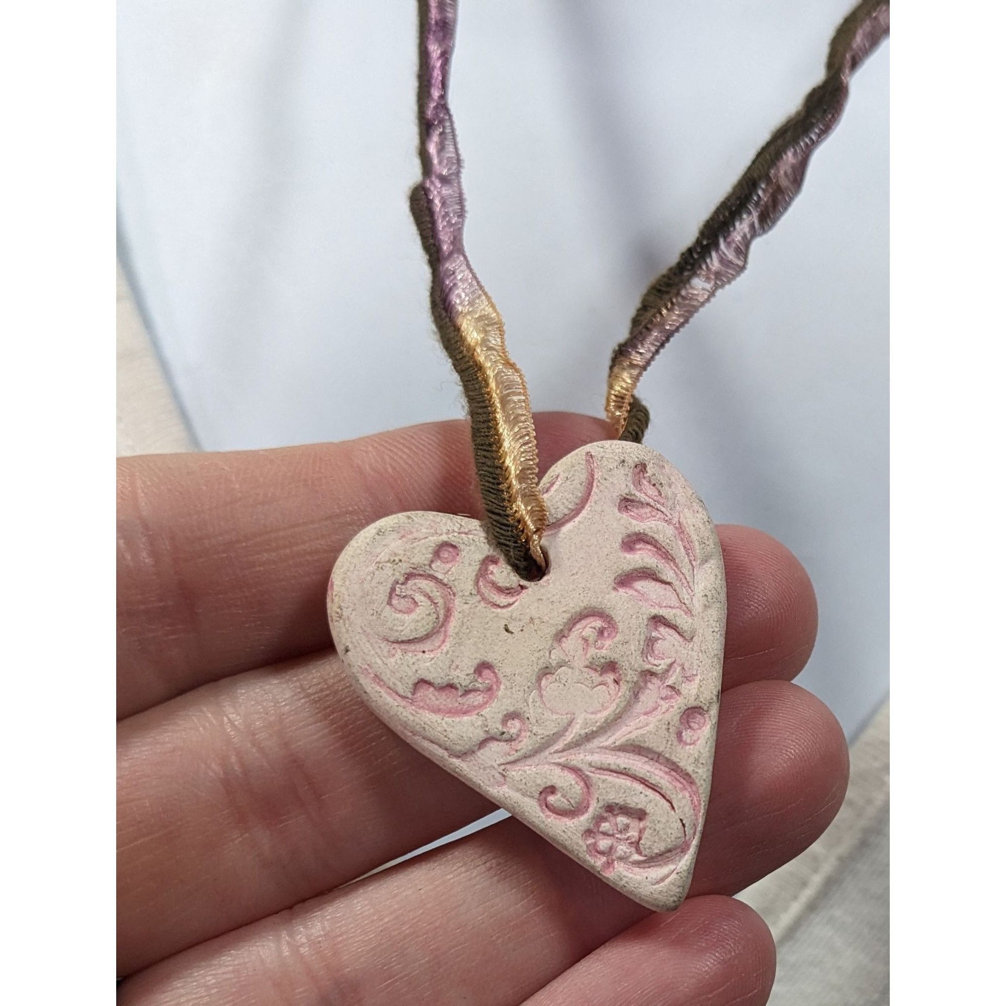 Other Handmade Coquette Victorian Themed Pink Heart Necklace Size ONE SIZE - 8 Thumbnail